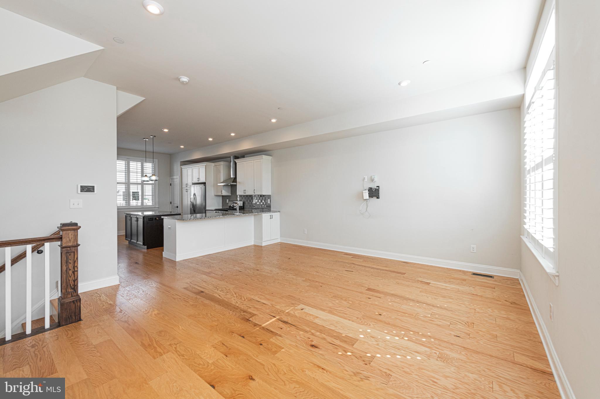 STEELPOINTE - Residential
