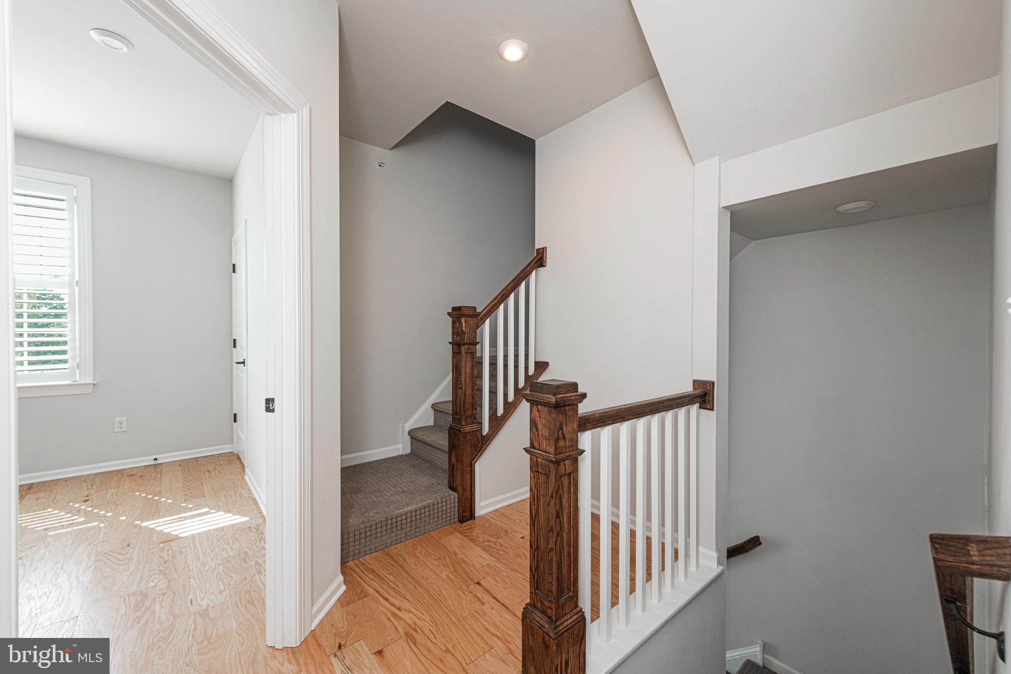 STEELPOINTE - Residential