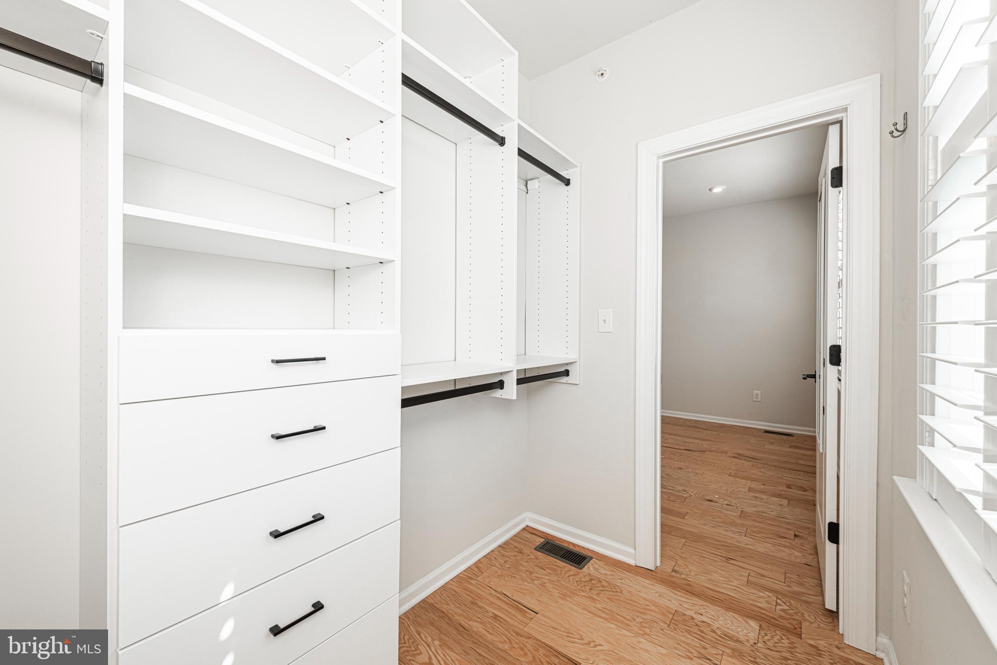 STEELPOINTE - Residential