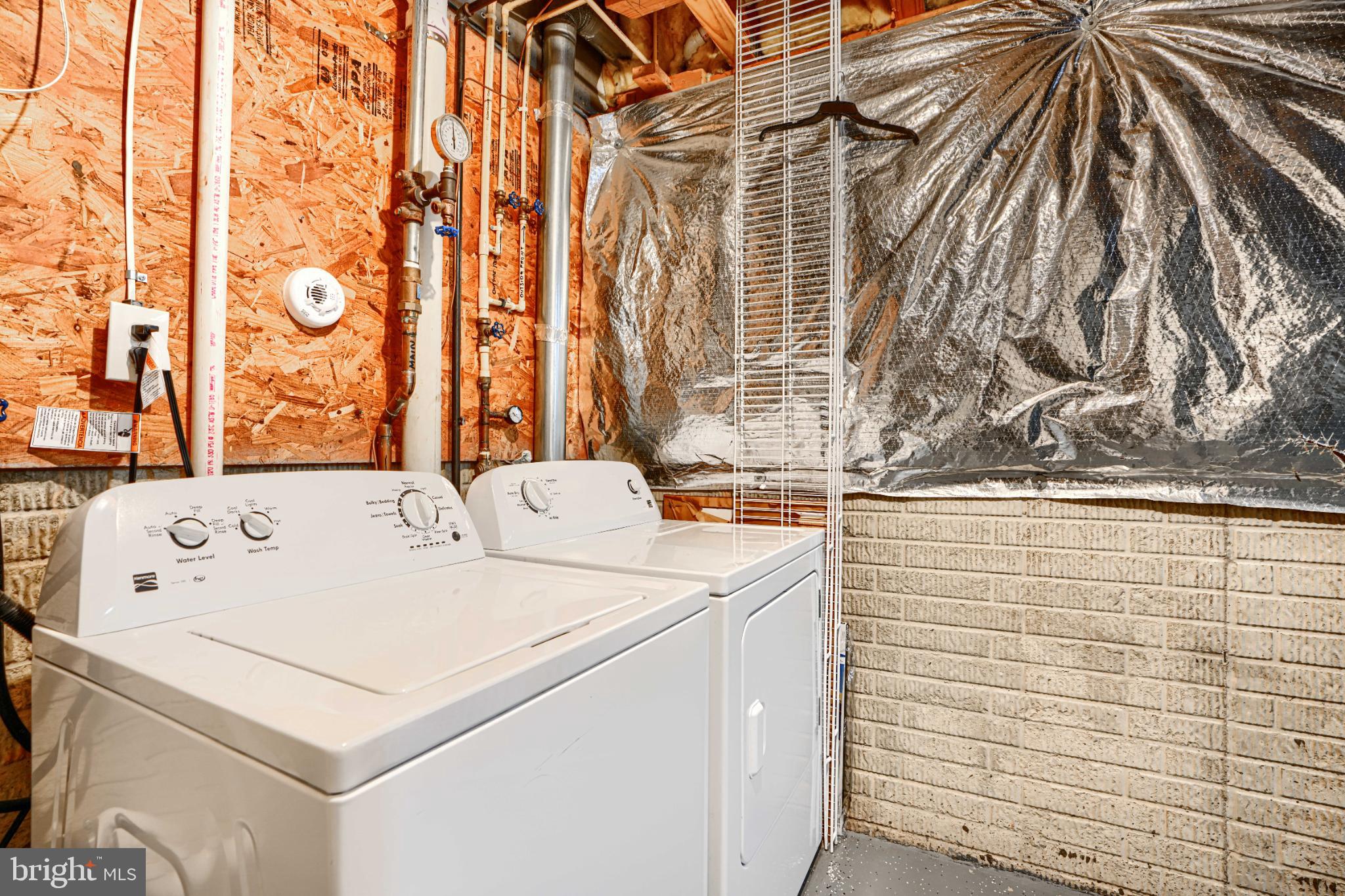 DEERBORNE - Residential Lease