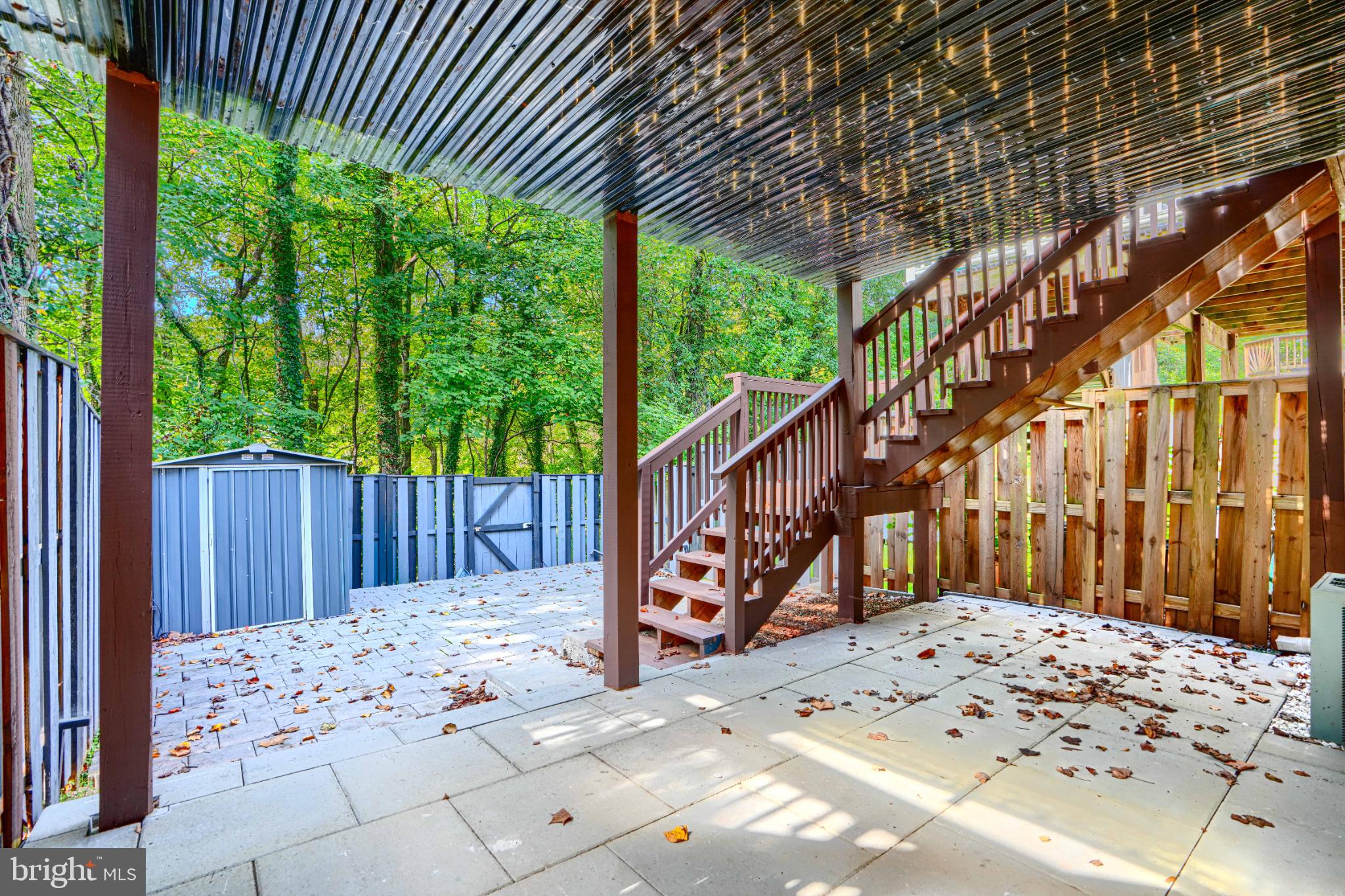 DEERBORNE - Residential Lease