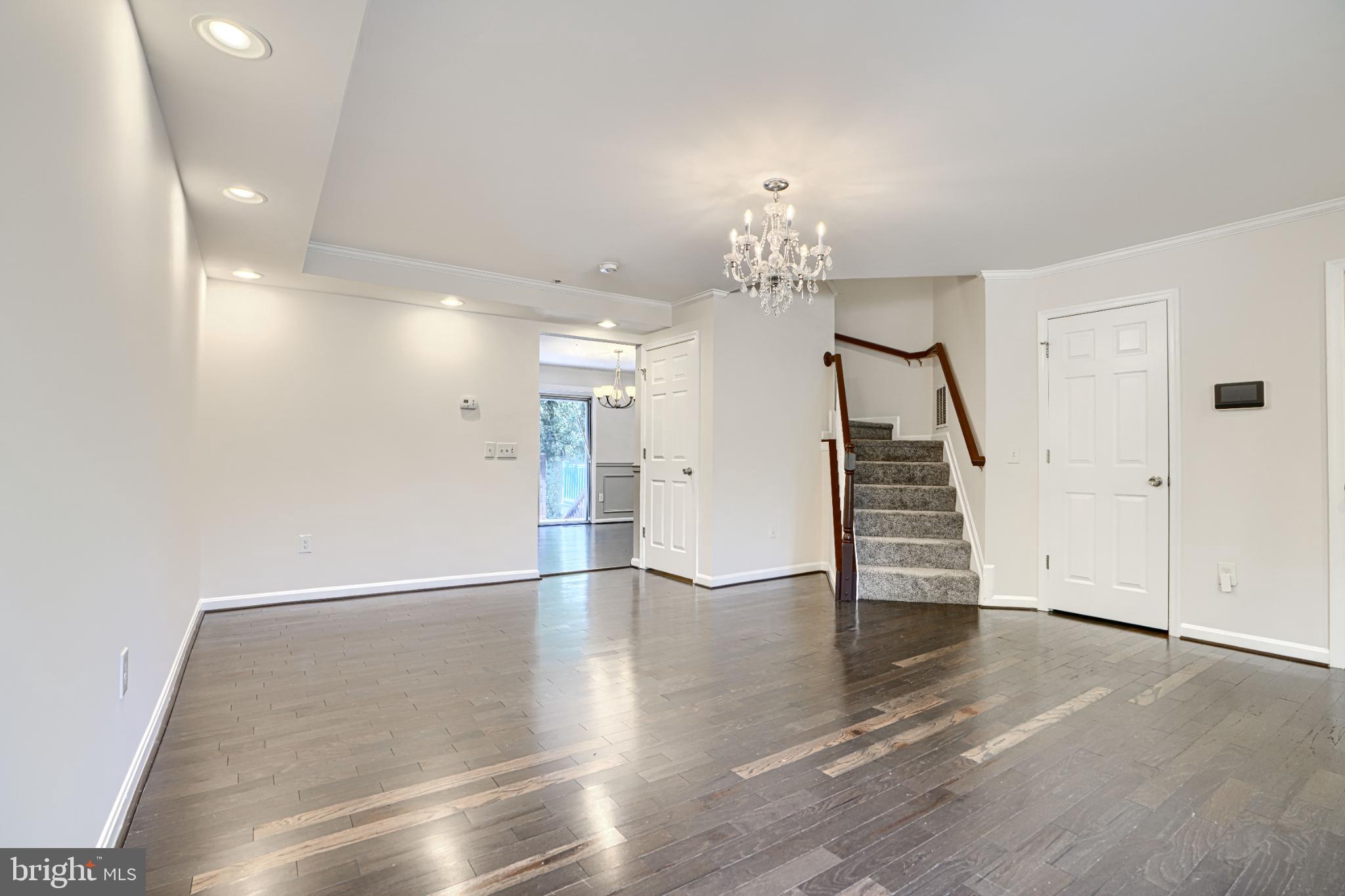 DEERBORNE - Residential Lease