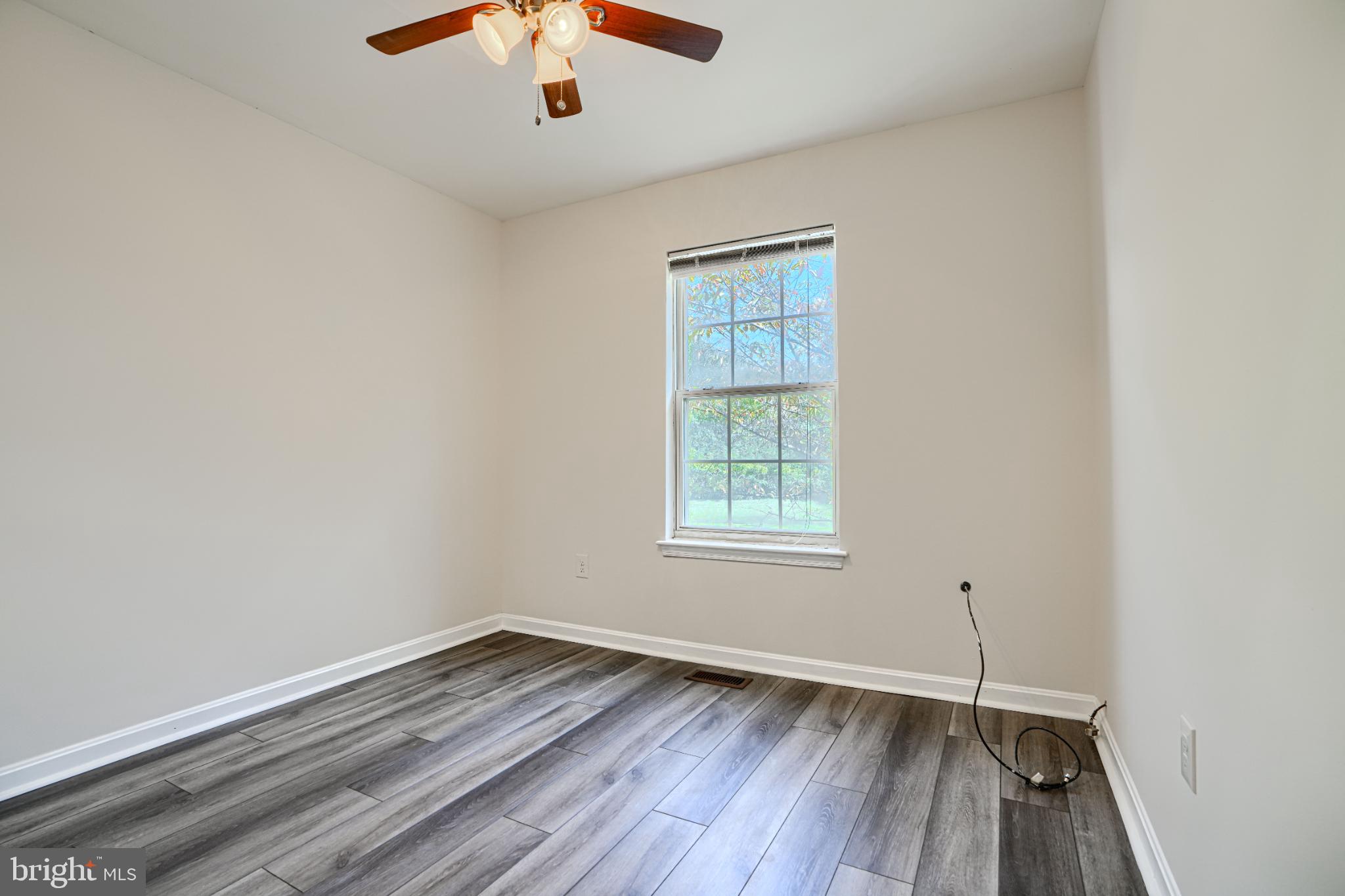 DEERBORNE - Residential Lease