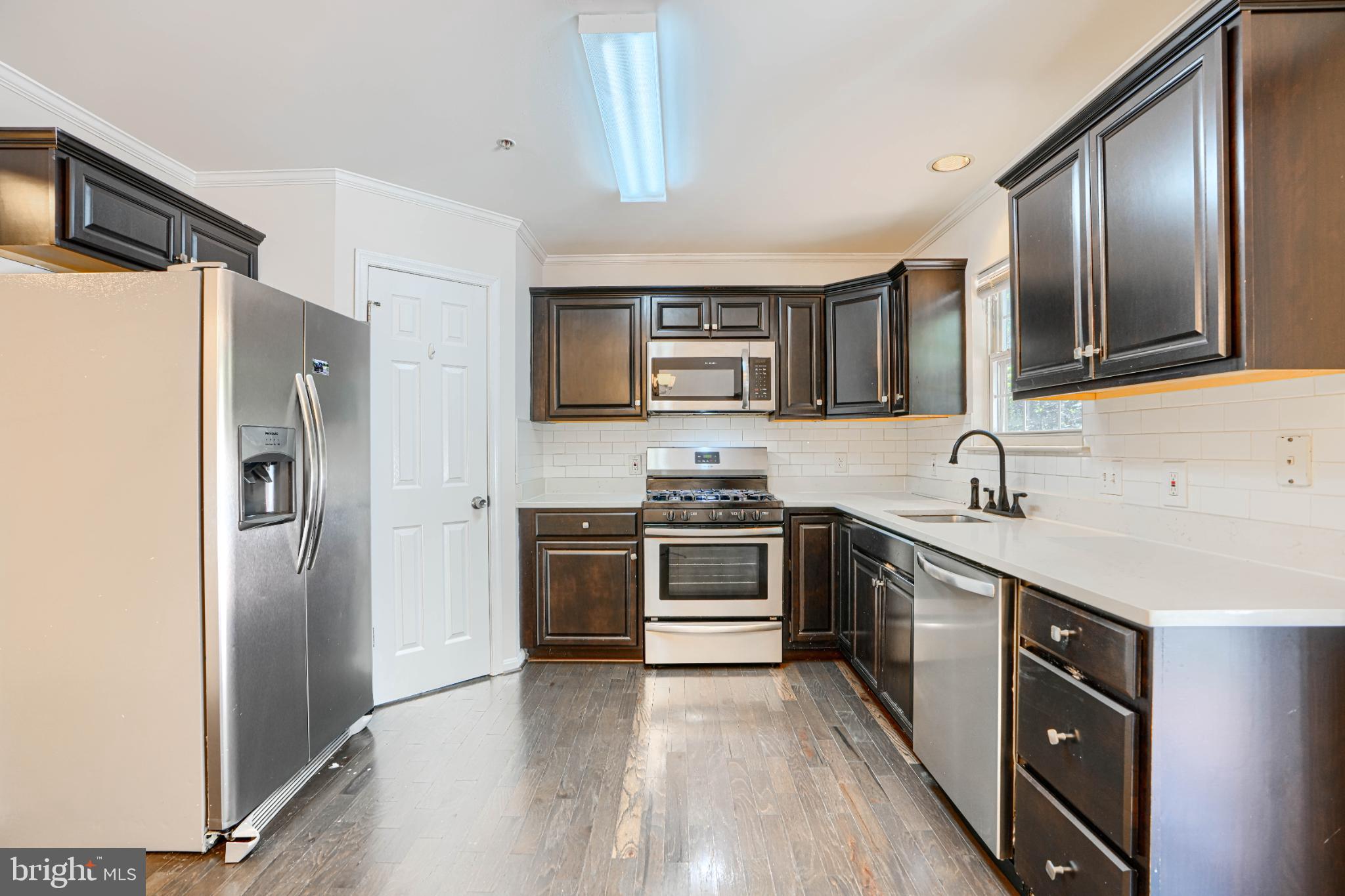 DEERBORNE - Residential Lease