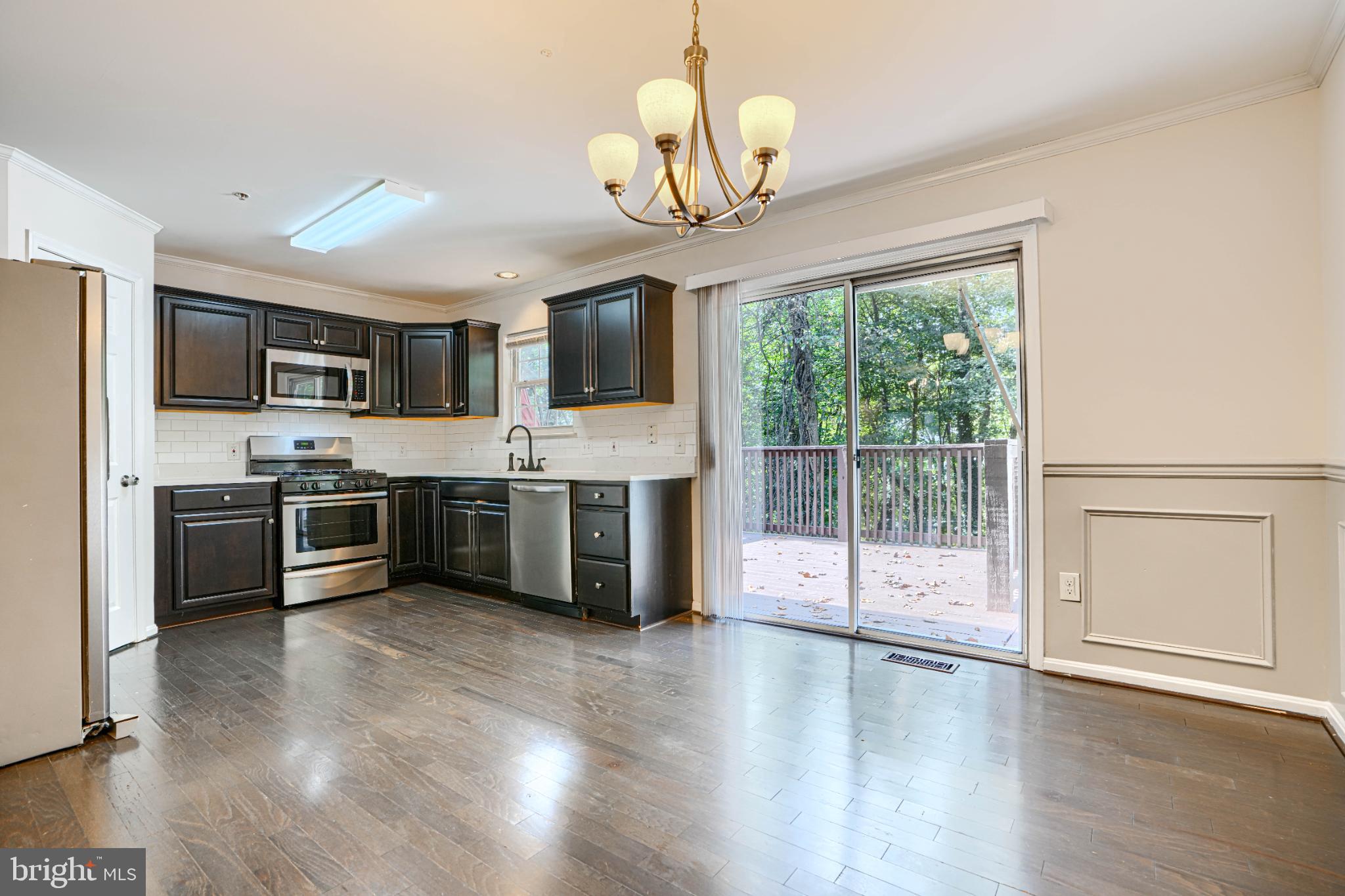 DEERBORNE - Residential Lease