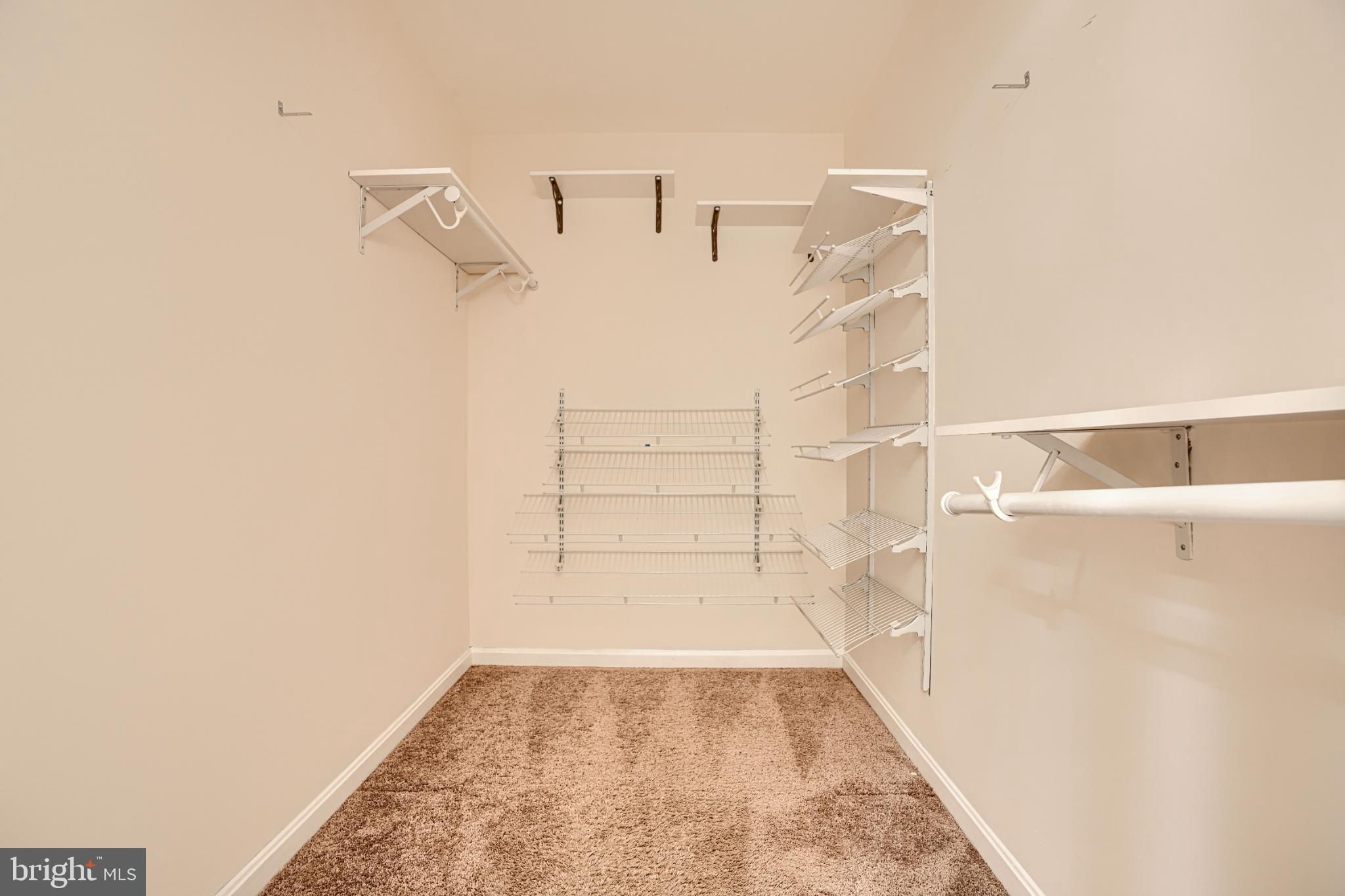 DEERBORNE - Residential Lease