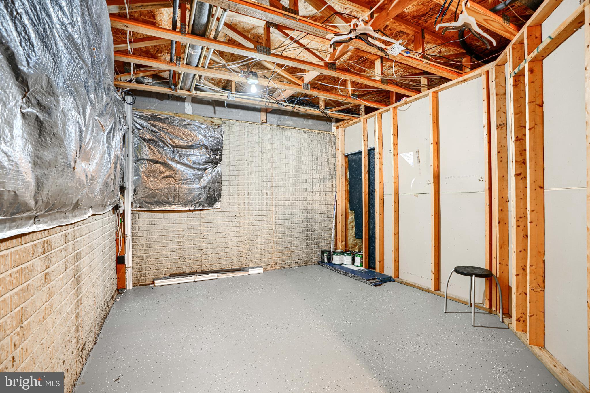 DEERBORNE - Residential Lease