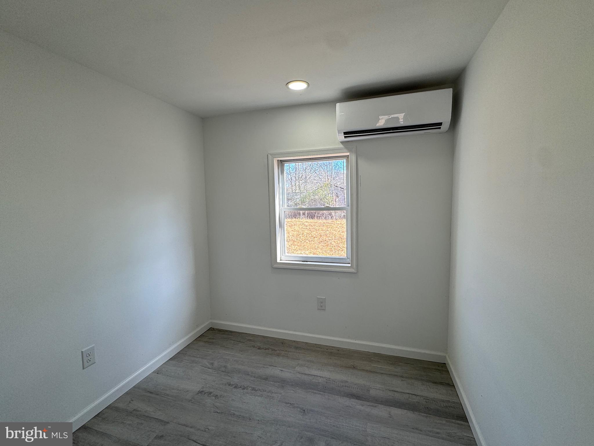 OAK ACRES - Residential