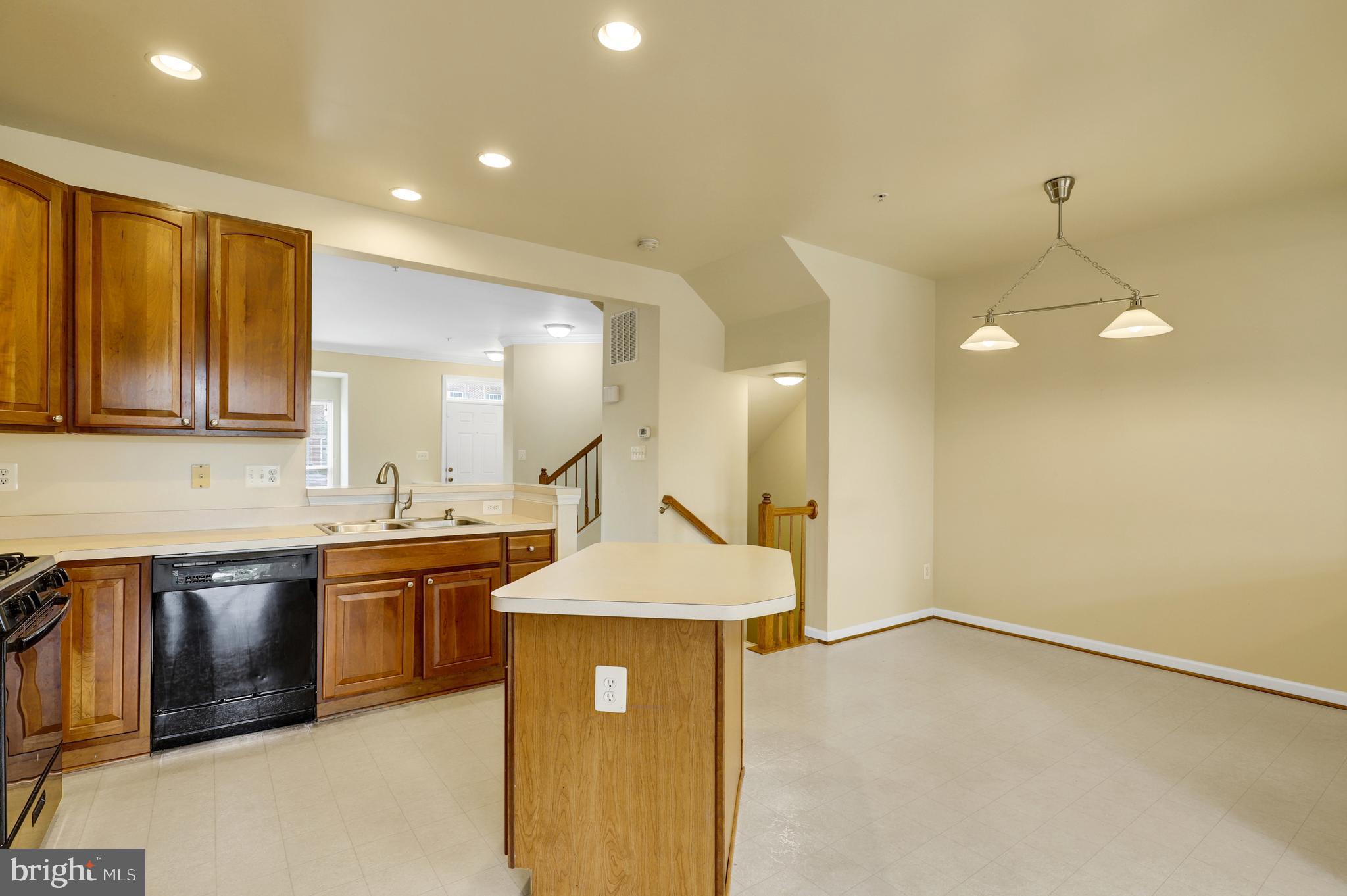 VILLAGES OF URBANA - Residential