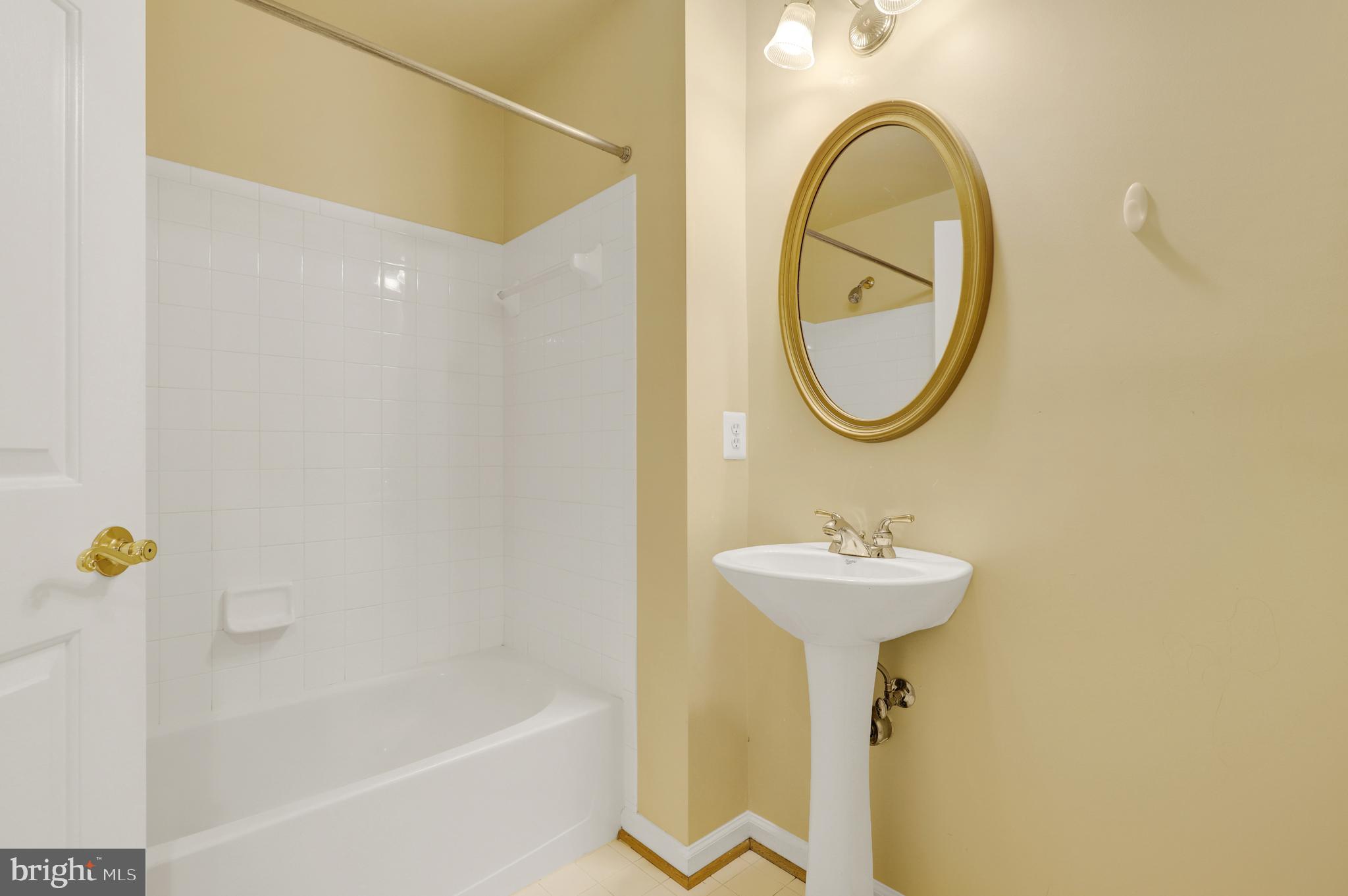 VILLAGES OF URBANA - Residential