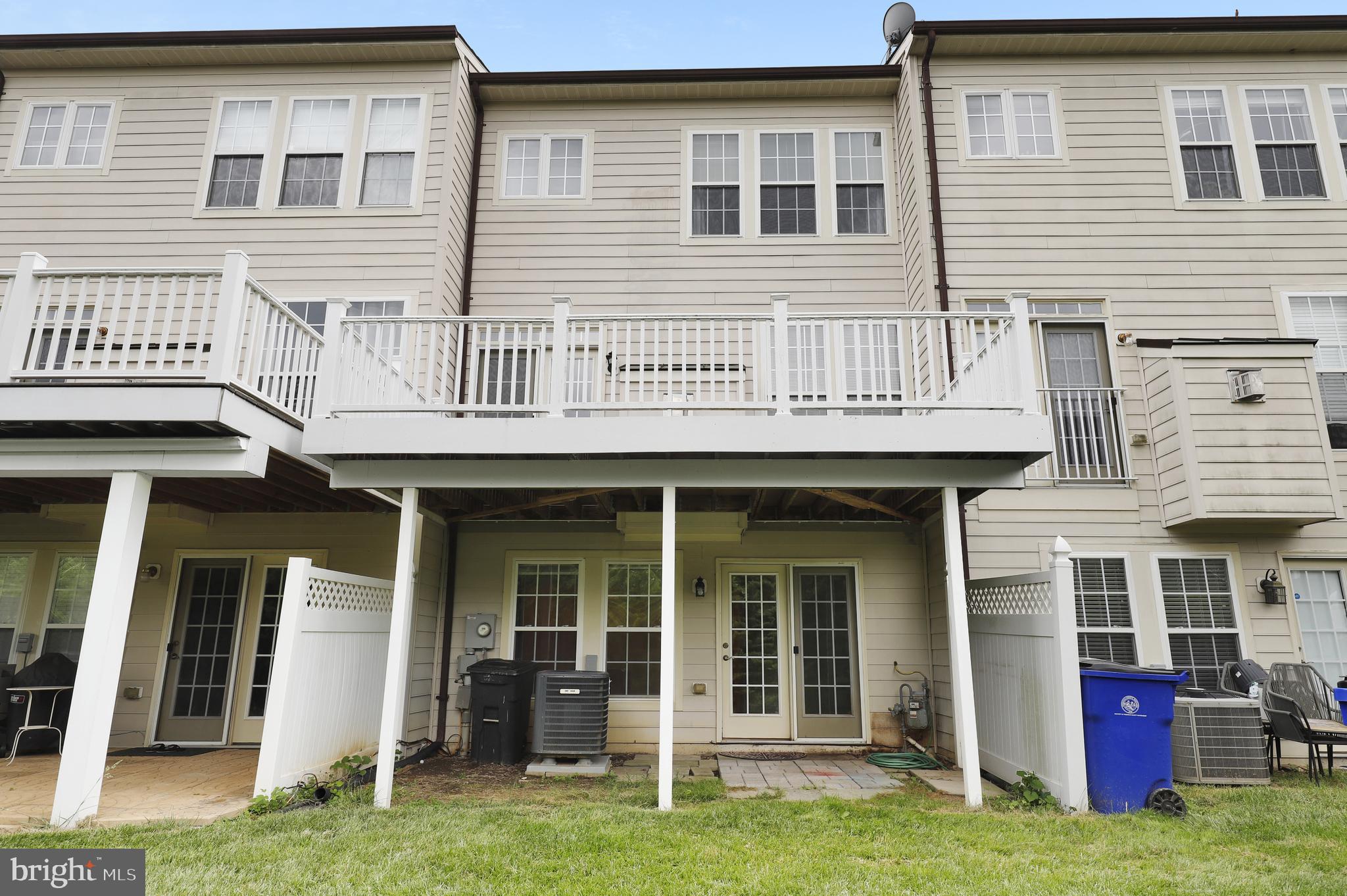 VILLAGES OF URBANA - Residential