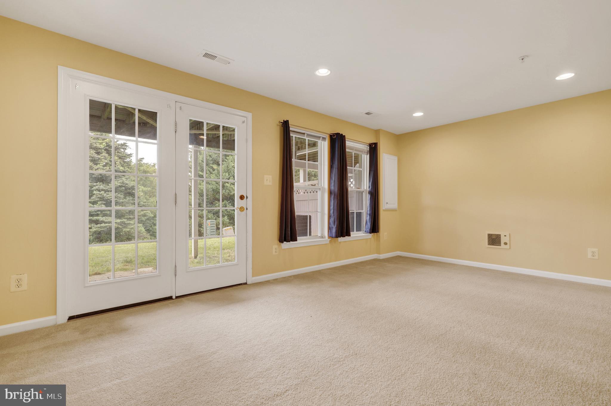 VILLAGES OF URBANA - Residential