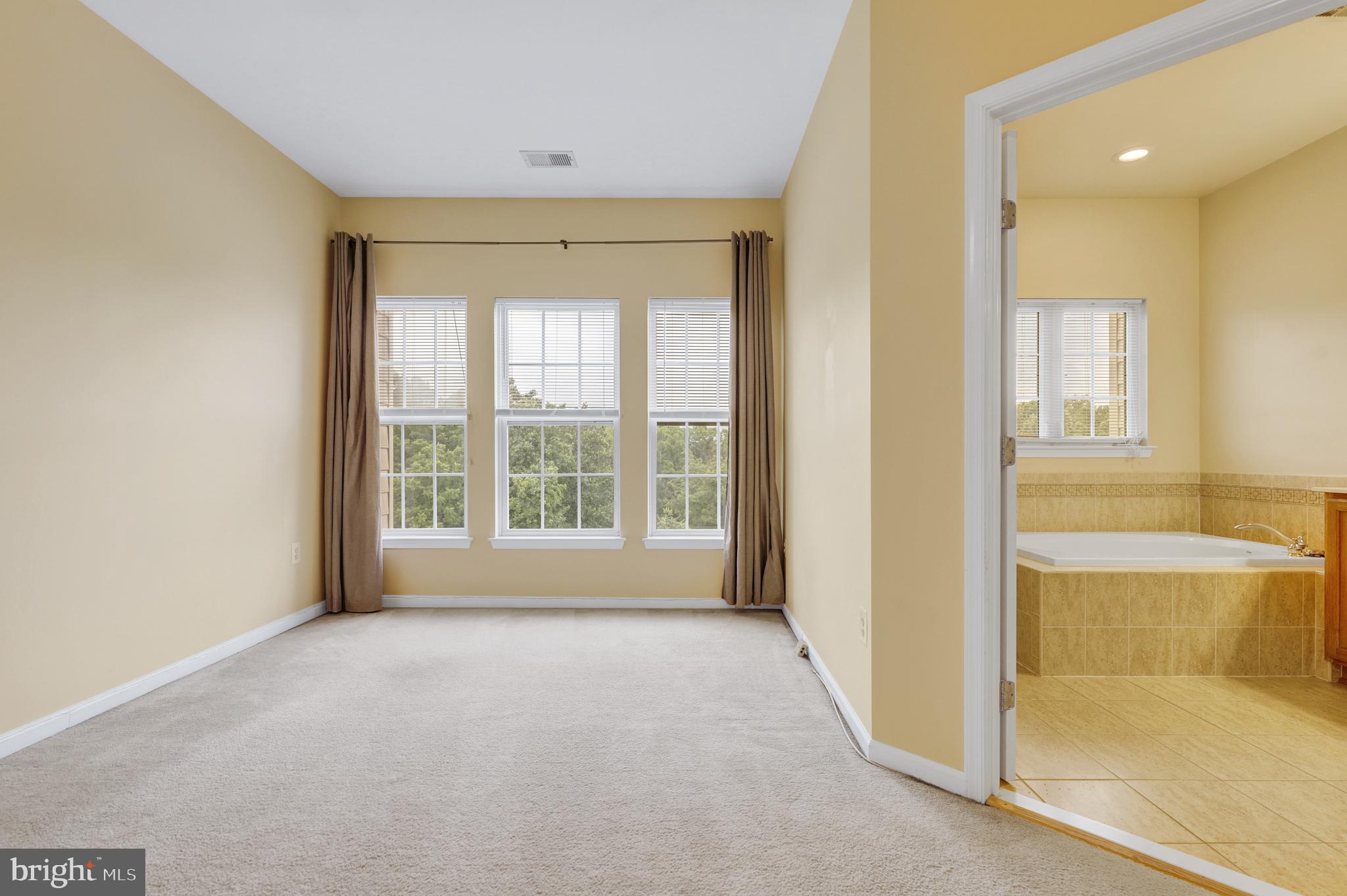 VILLAGES OF URBANA - Residential