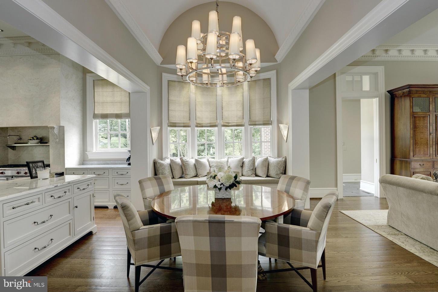 LANGLEY OAKS - Residential