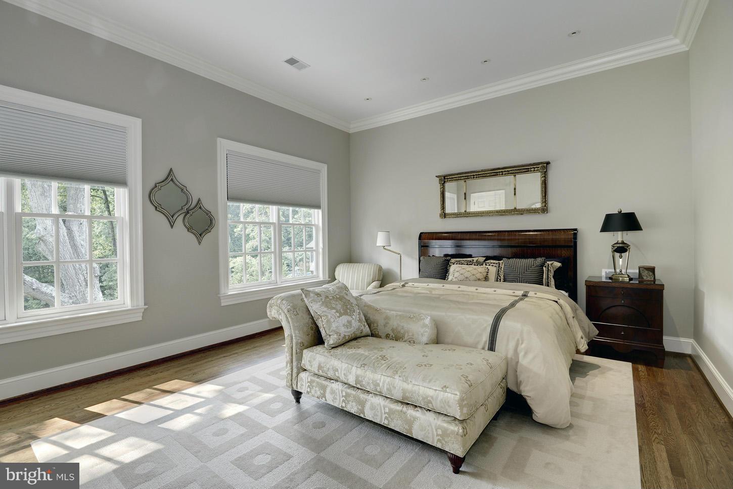 LANGLEY OAKS - Residential