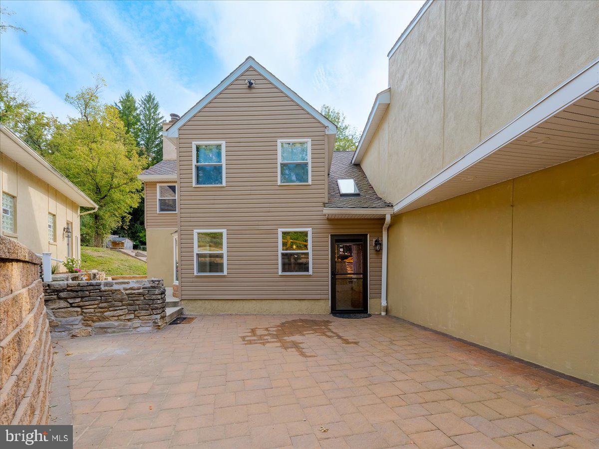 1135 BRINTONS BRIDGE RD