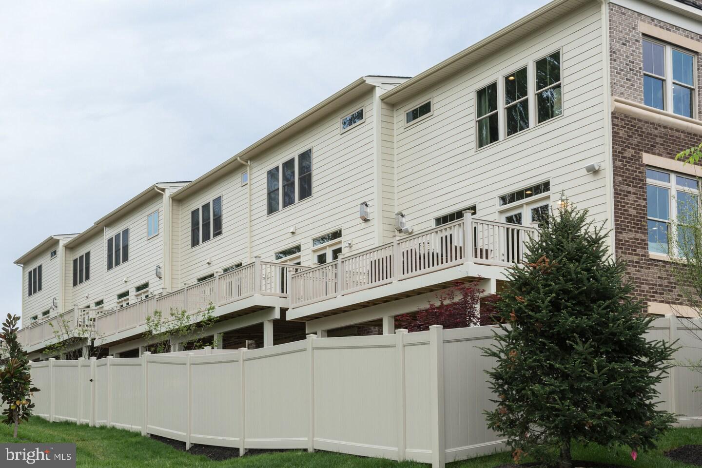 CHESTNUT PLACE - Residential