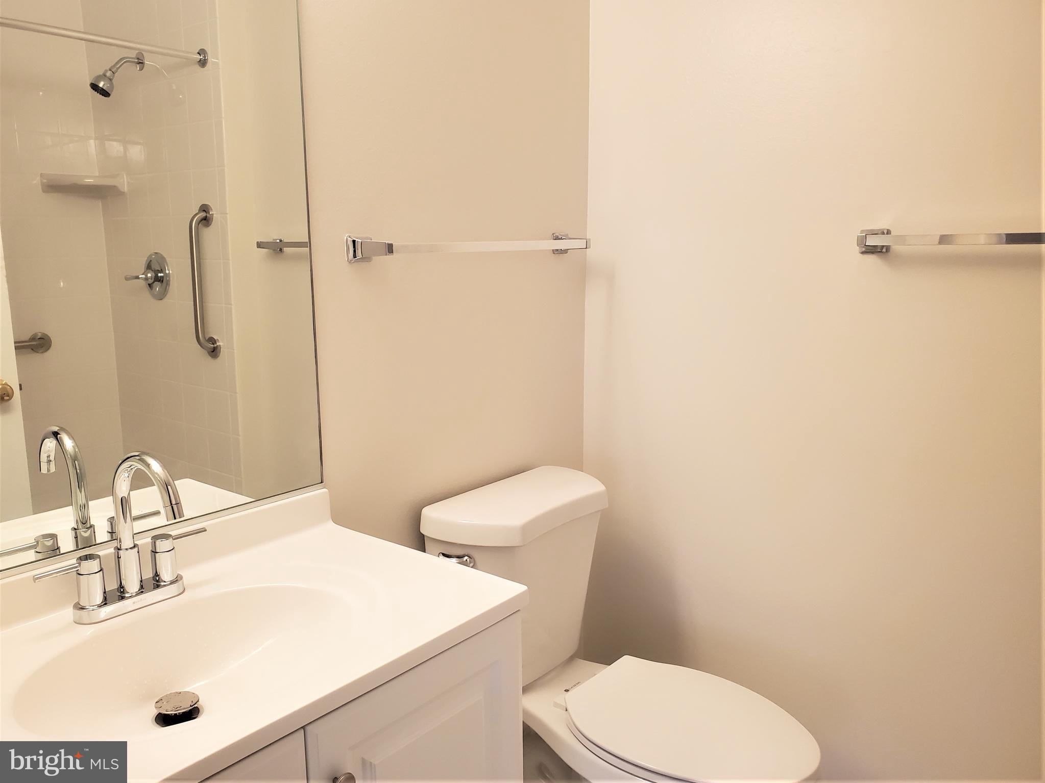 LEISURE WORLD - Residential Lease