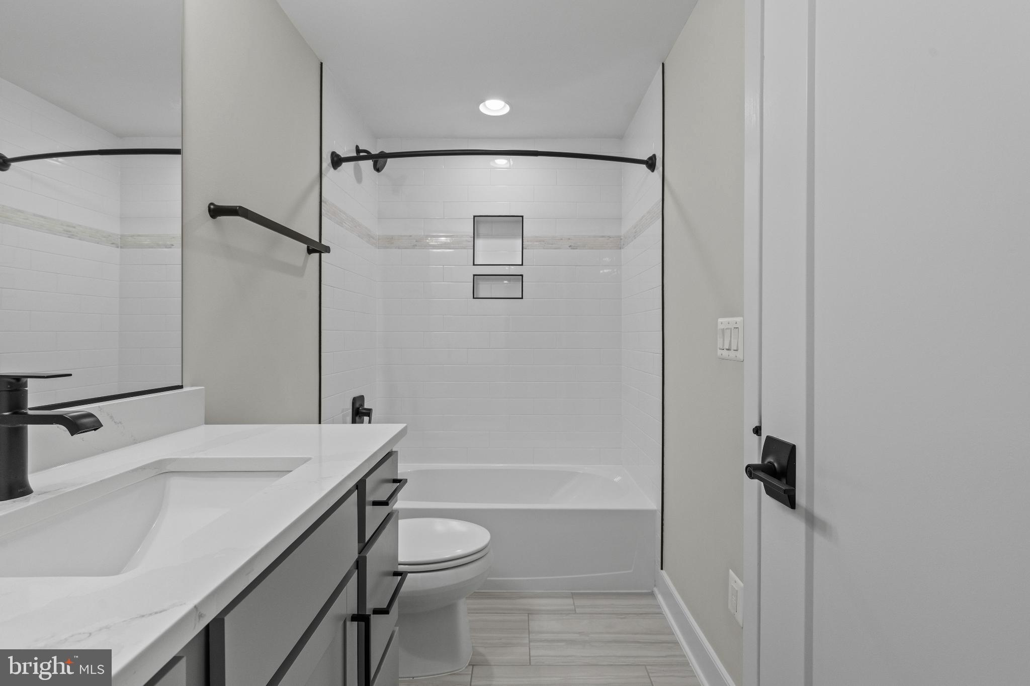 CHESTERBROOK GARDENS - Residential