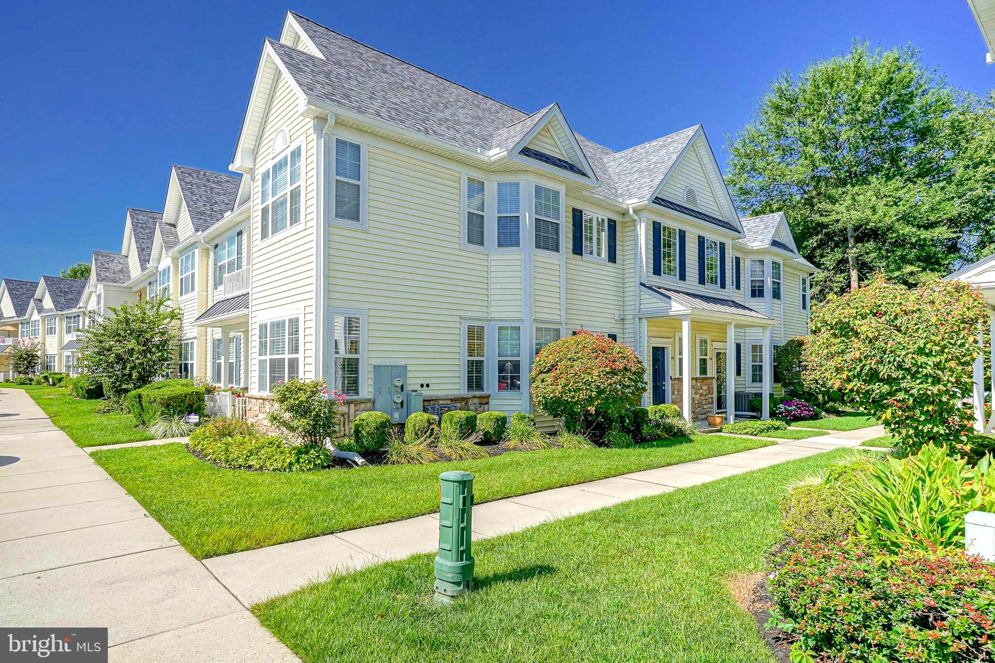 38 PELICAN PLACE