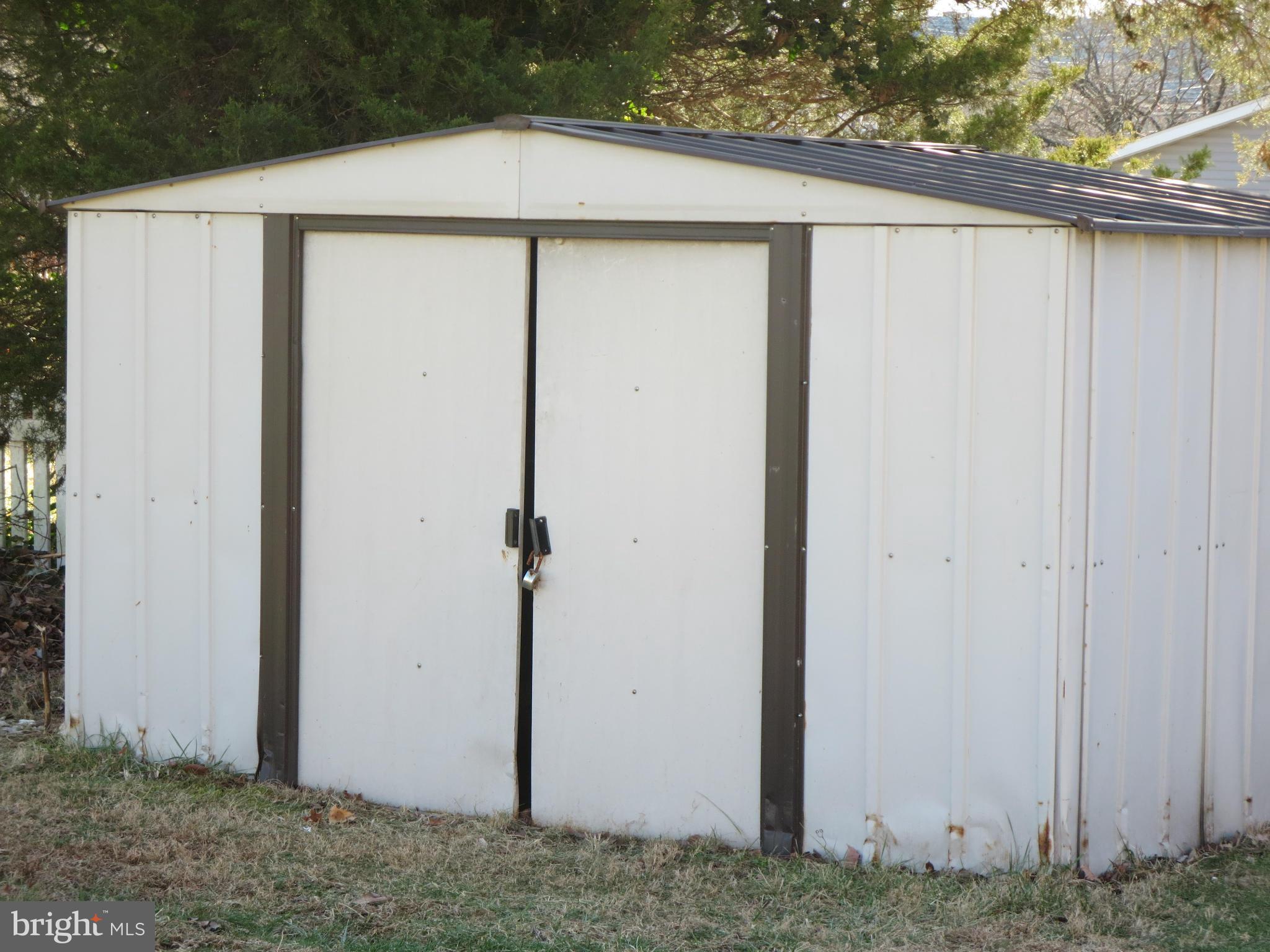 SAVAGE MEADOWS - Residential