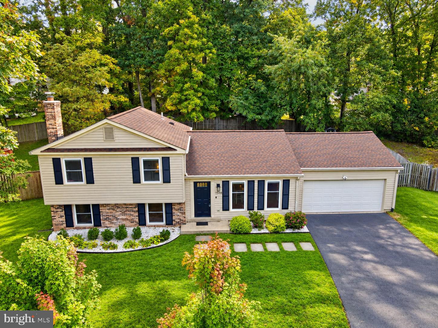 1548 HIDDENBROOK DRIVE