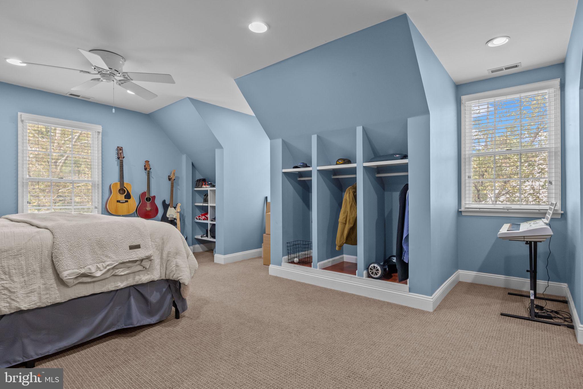 OAKLEIGH FARM - Residential