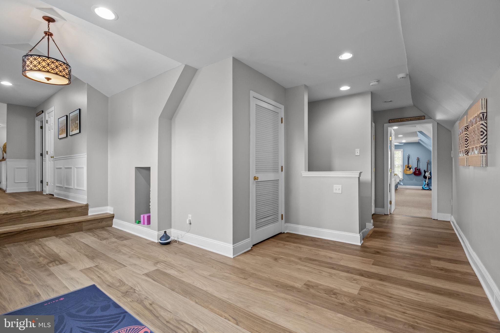 OAKLEIGH FARM - Residential