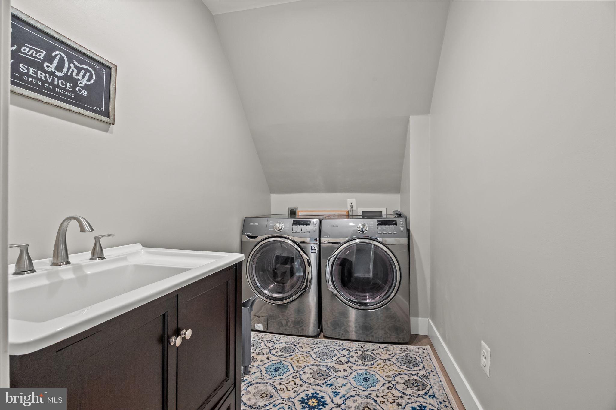 OAKLEIGH FARM - Residential