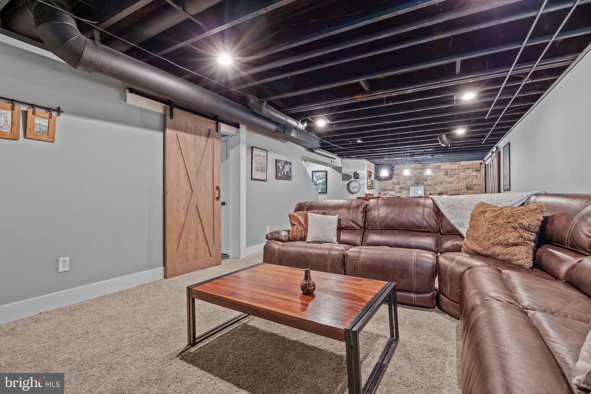 OAKLEIGH FARM - Residential