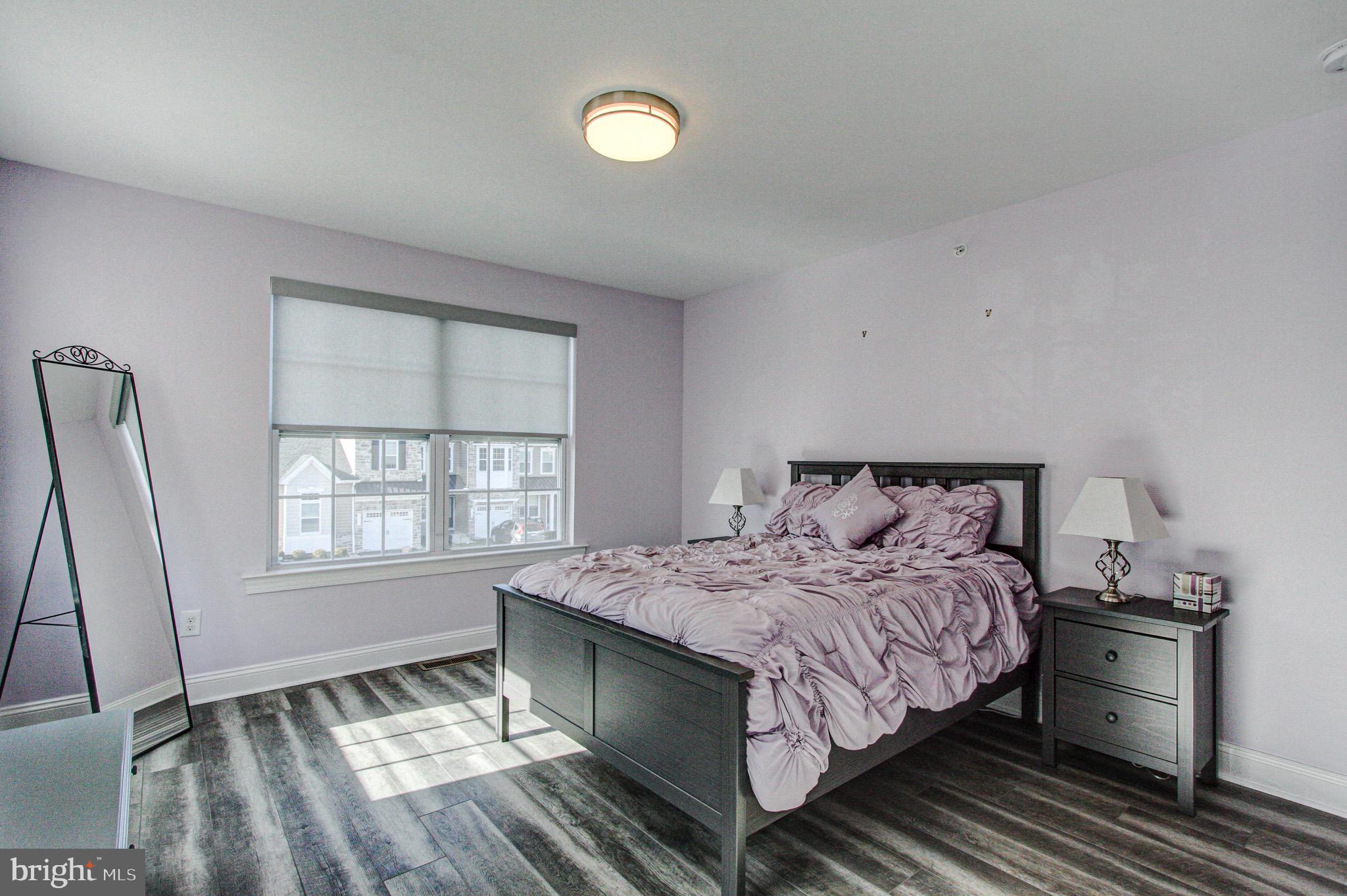 COLEBROOK - Residential
