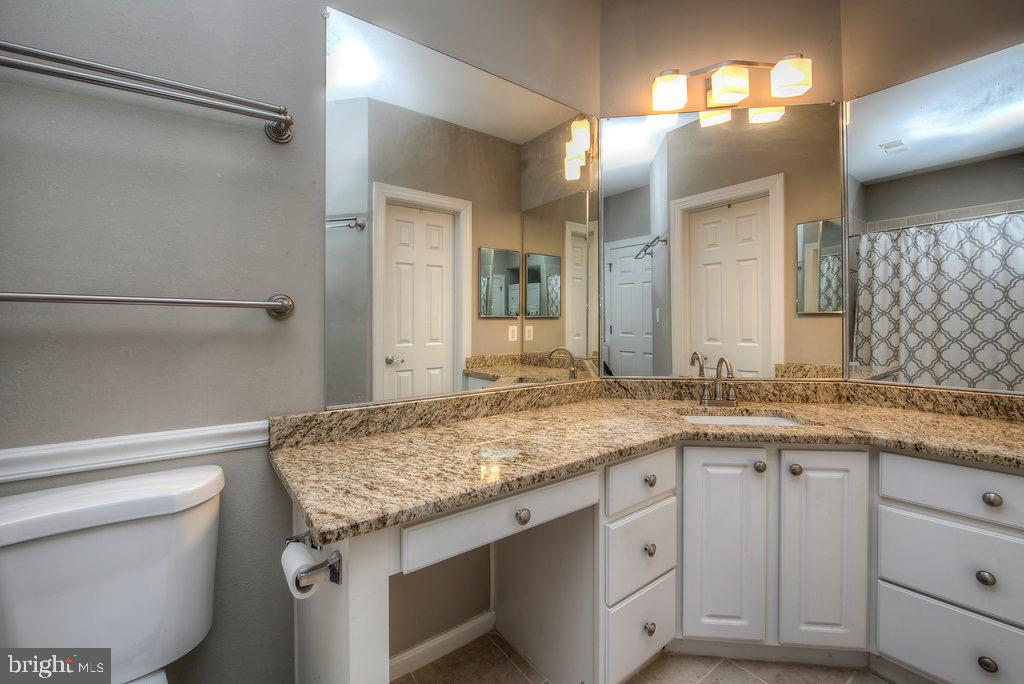 PENDERBROOK SQUARE CONDOMINIUMS - Residential