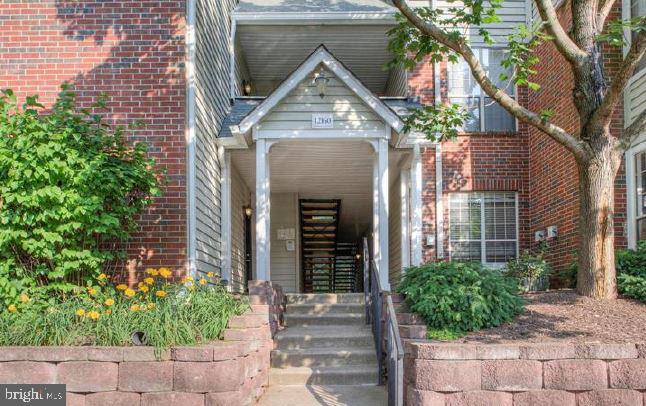 PENDERBROOK SQUARE CONDOMINIUMS - Residential