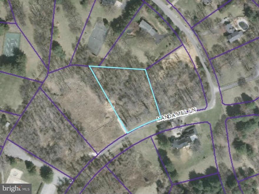 Summer Hill. Last lot available in group of 4 new homes in established community. No builder tie-in. Mostly level and partially wooded 1 acre homesite. Community swim club. Great 17.6 GPM well. No HOA.  Call for plats and docs
