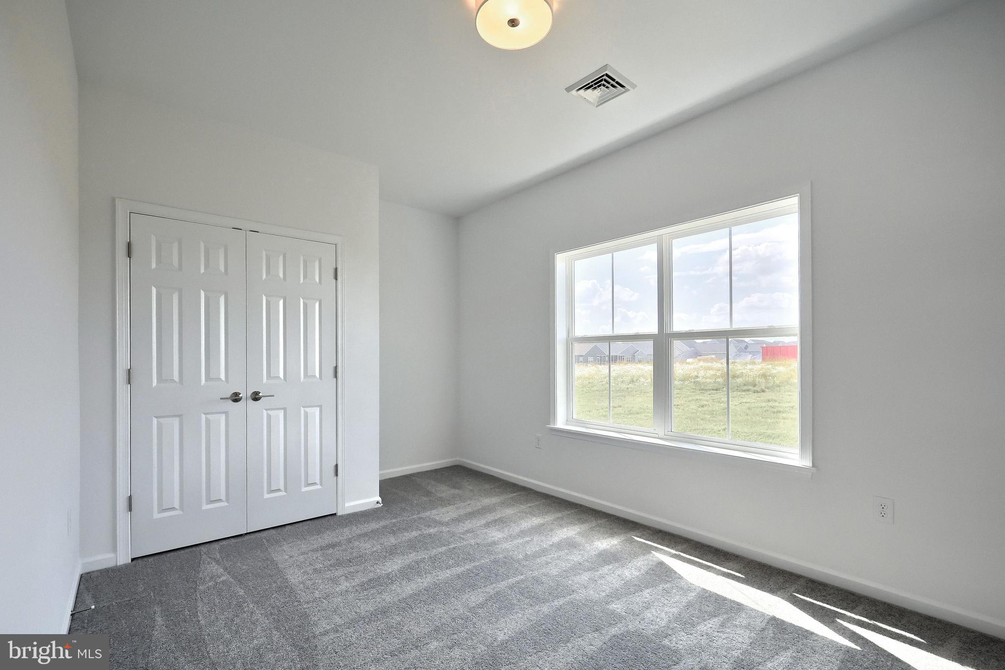 WINDING CREEK - Residential