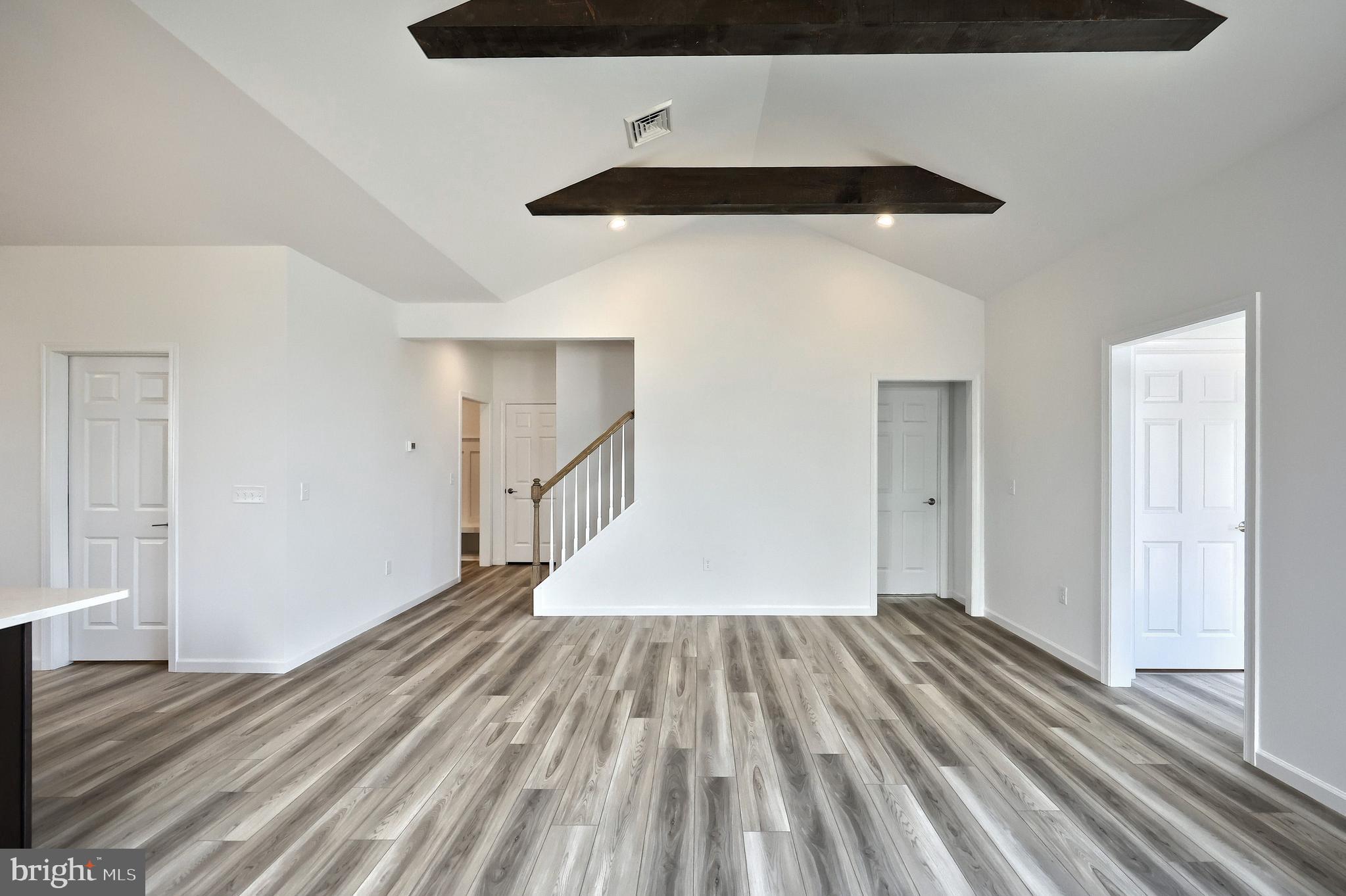 WINDING CREEK - Residential