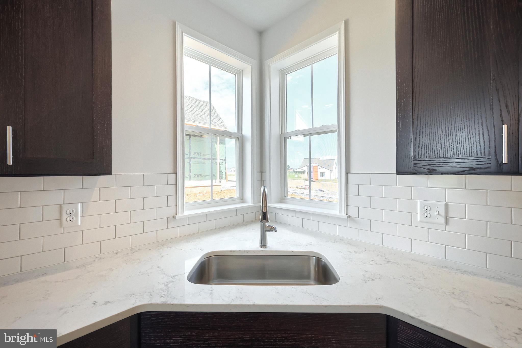 WINDING CREEK - Residential