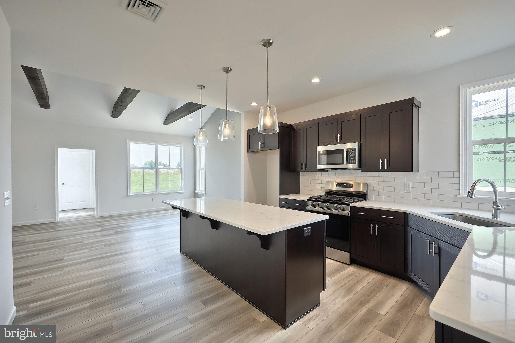 WINDING CREEK - Residential