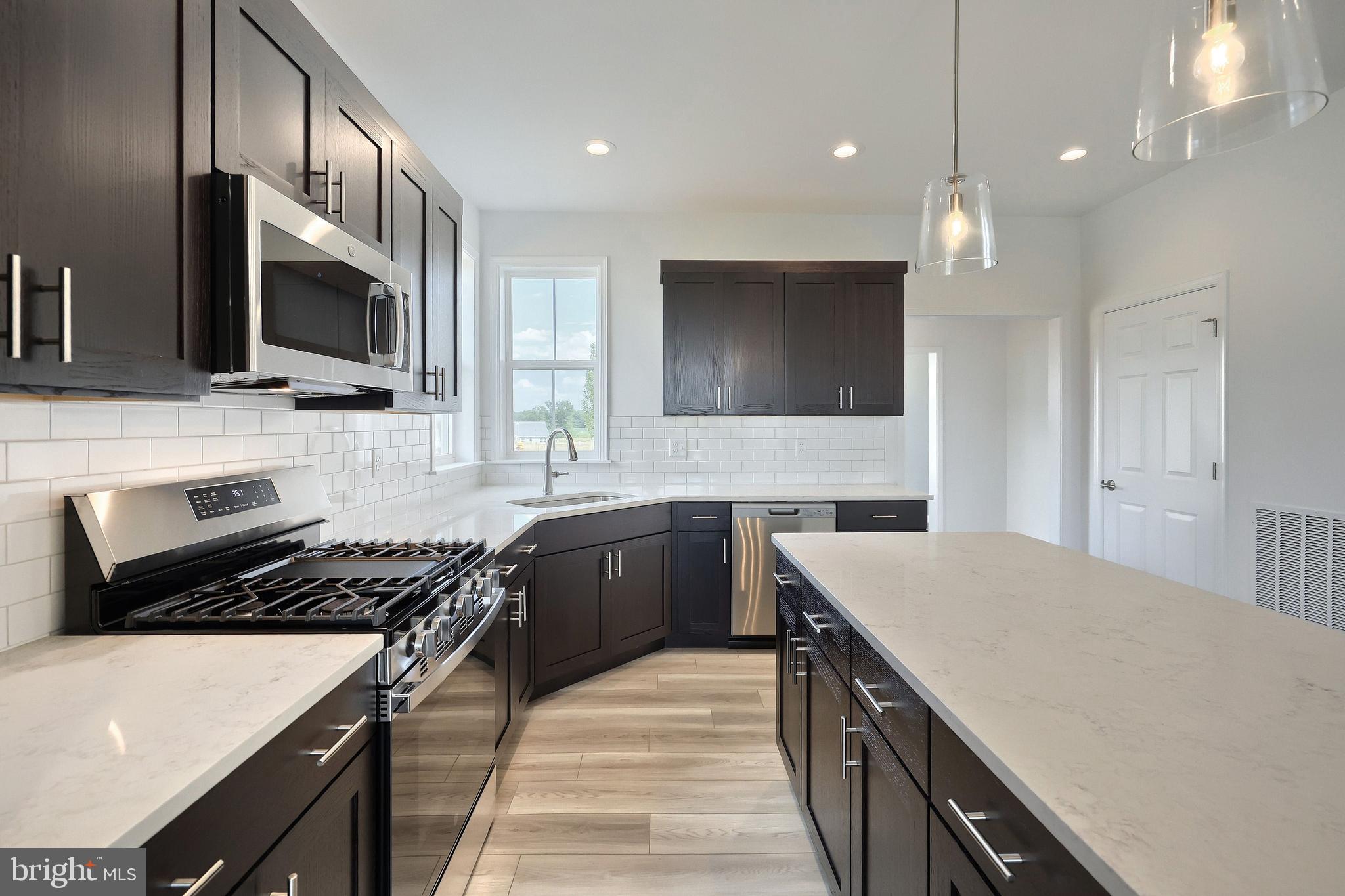 WINDING CREEK - Residential