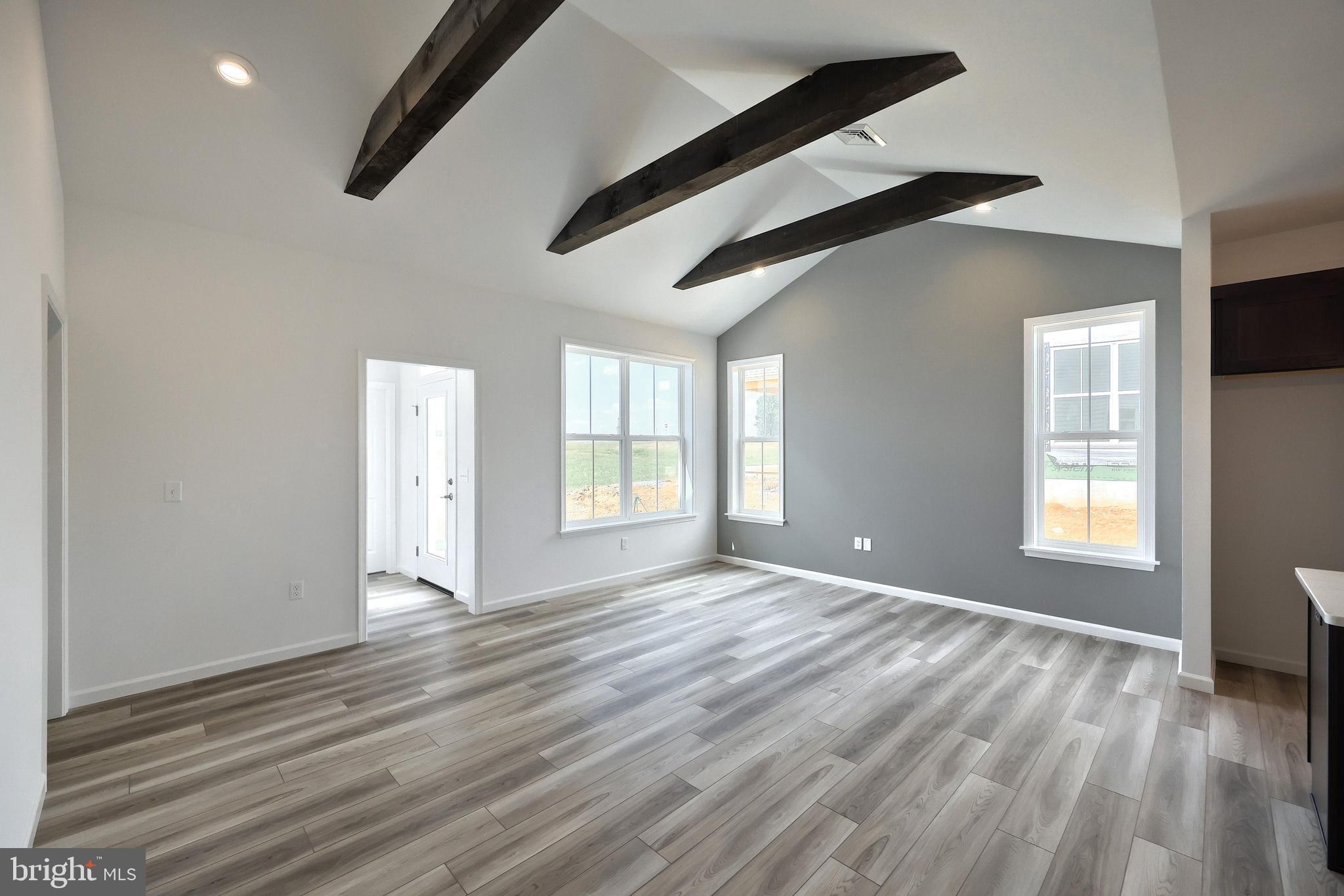 WINDING CREEK - Residential