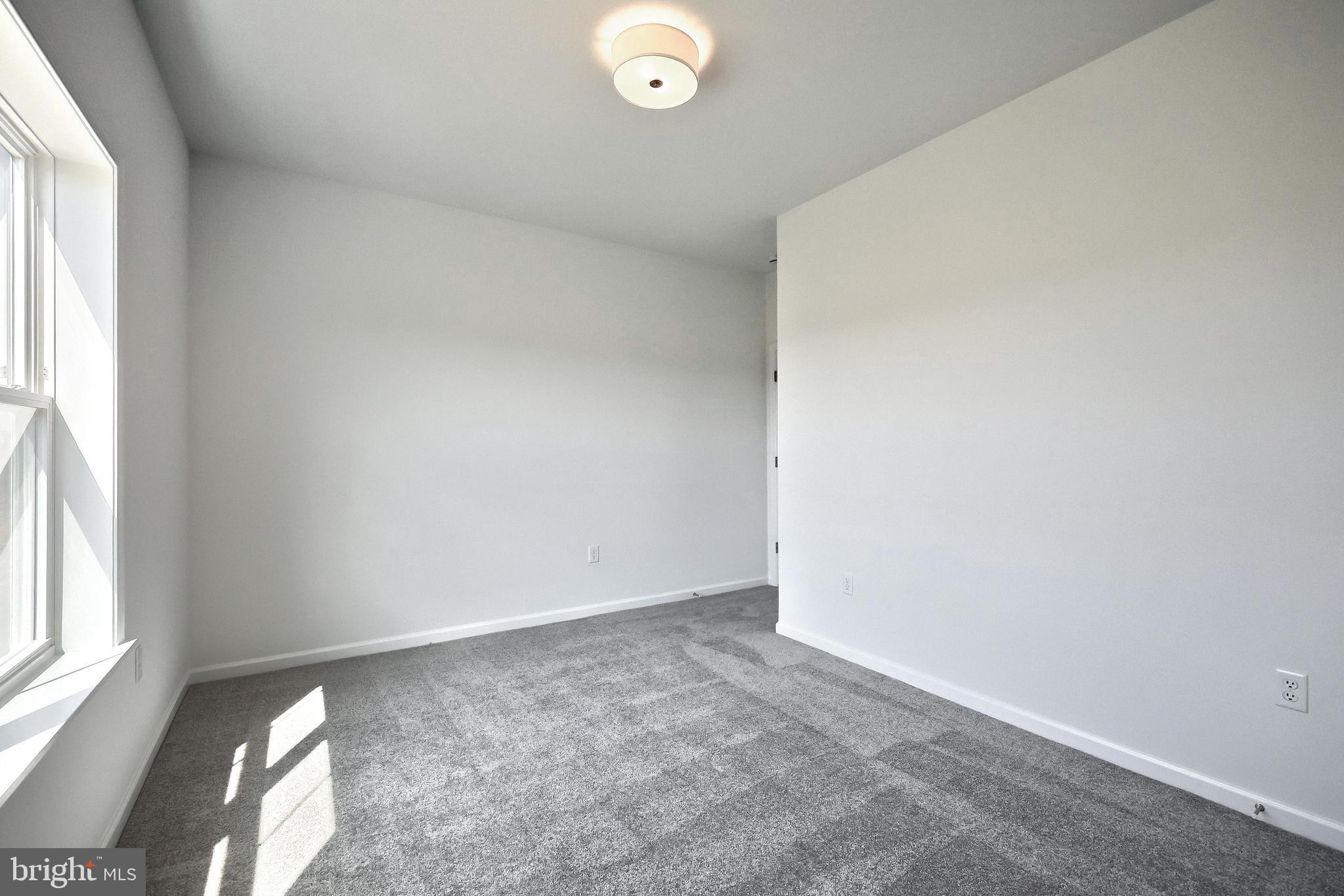 WINDING CREEK - Residential