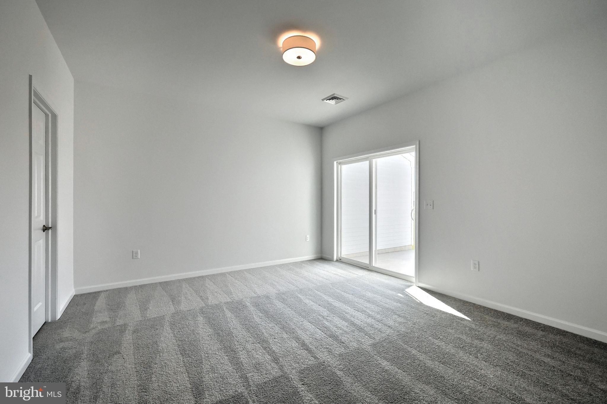 WINDING CREEK - Residential