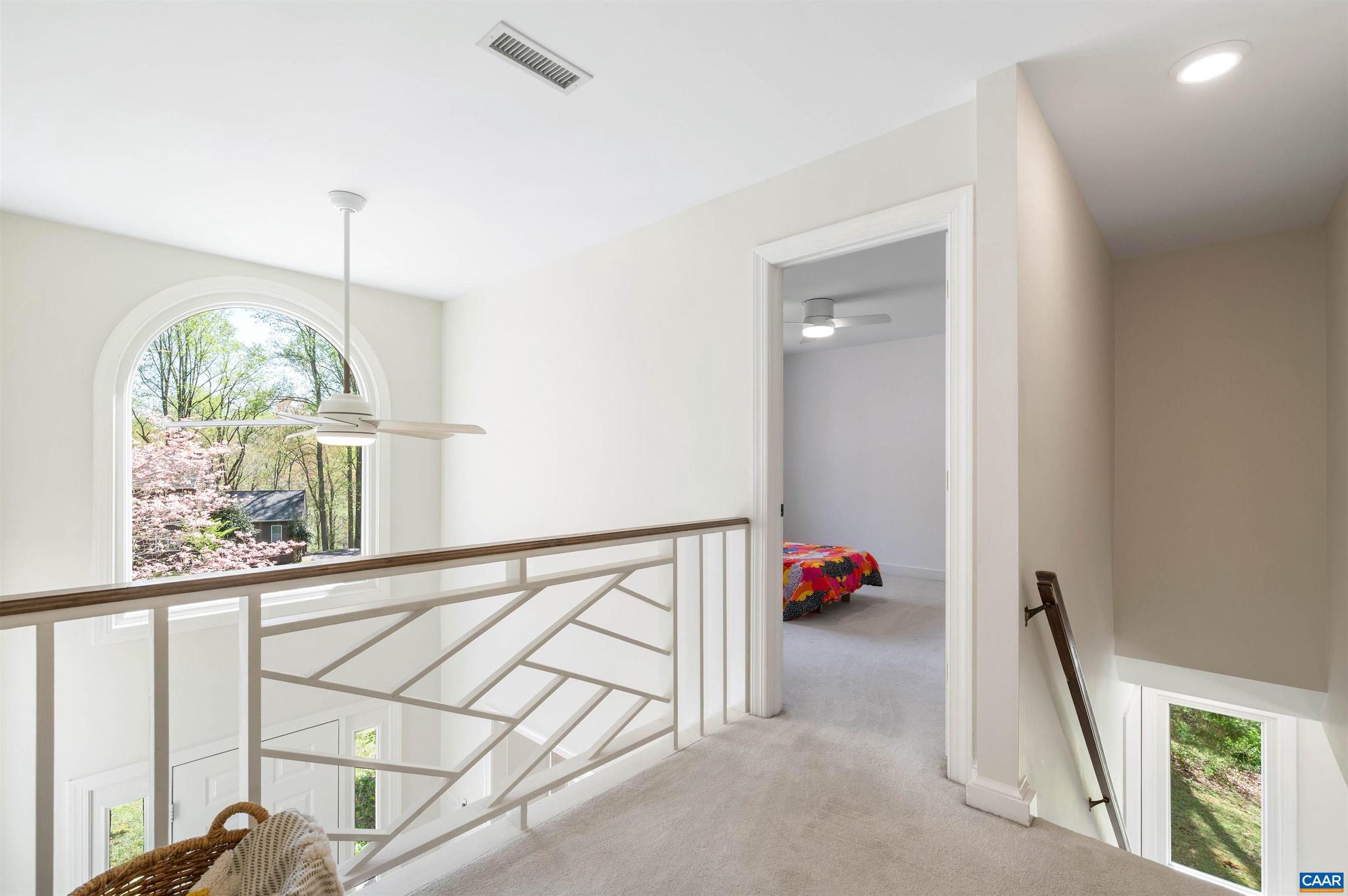 PEACOCK HILL - Residential