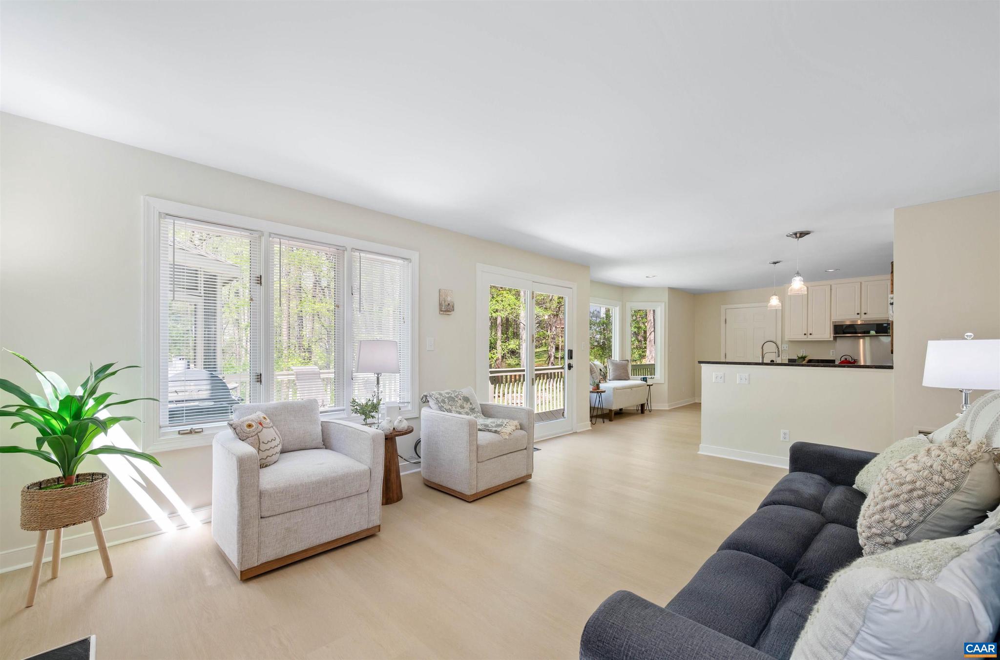 PEACOCK HILL - Residential