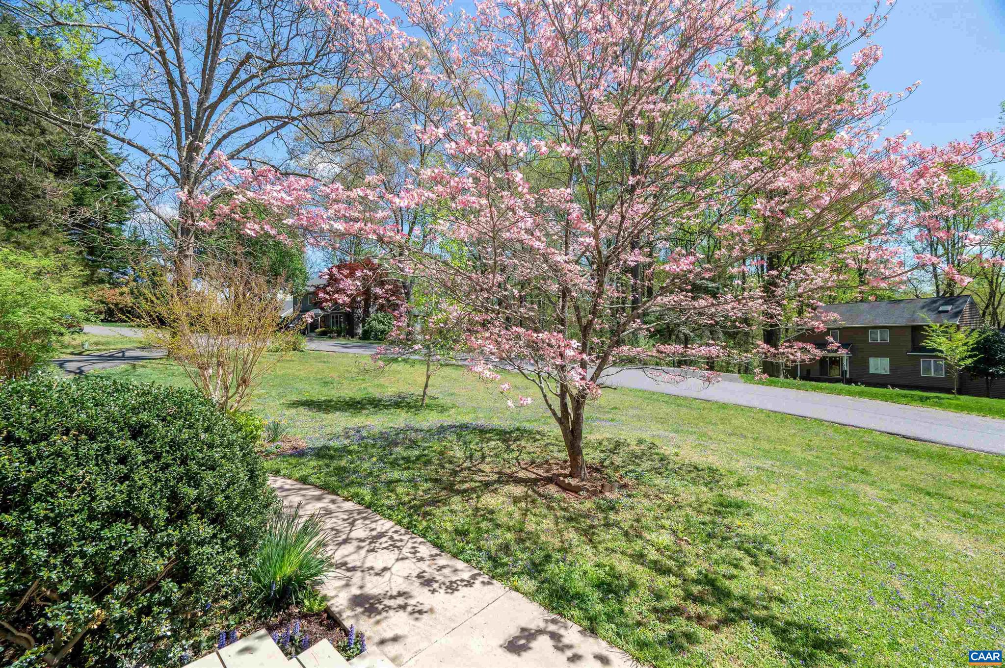 PEACOCK HILL - Residential