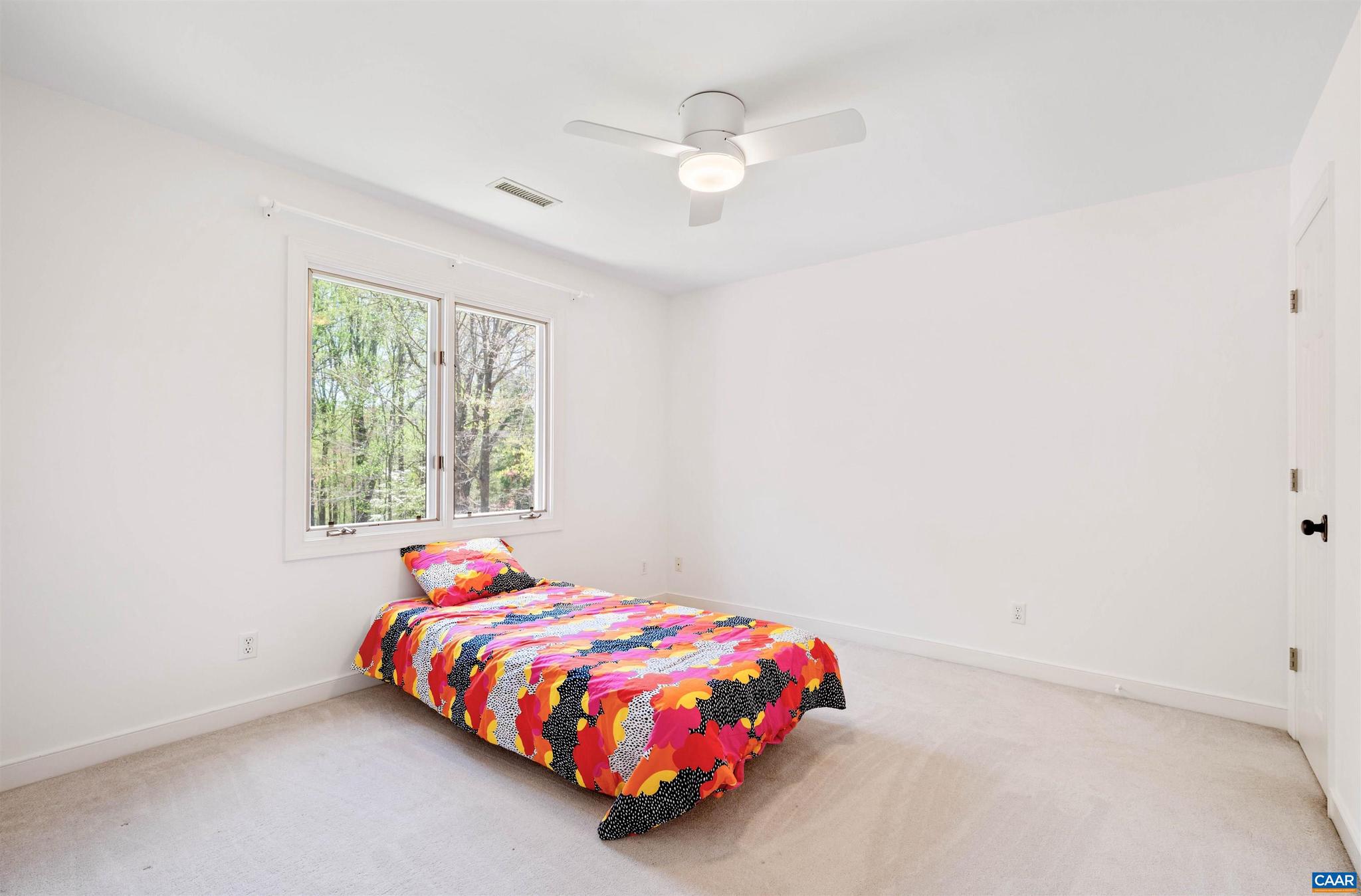 PEACOCK HILL - Residential