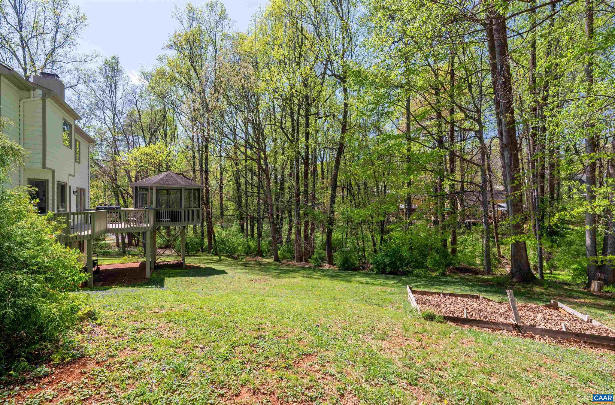 PEACOCK HILL - Residential