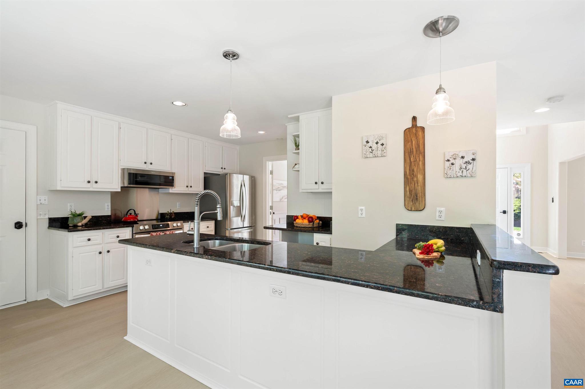 PEACOCK HILL - Residential