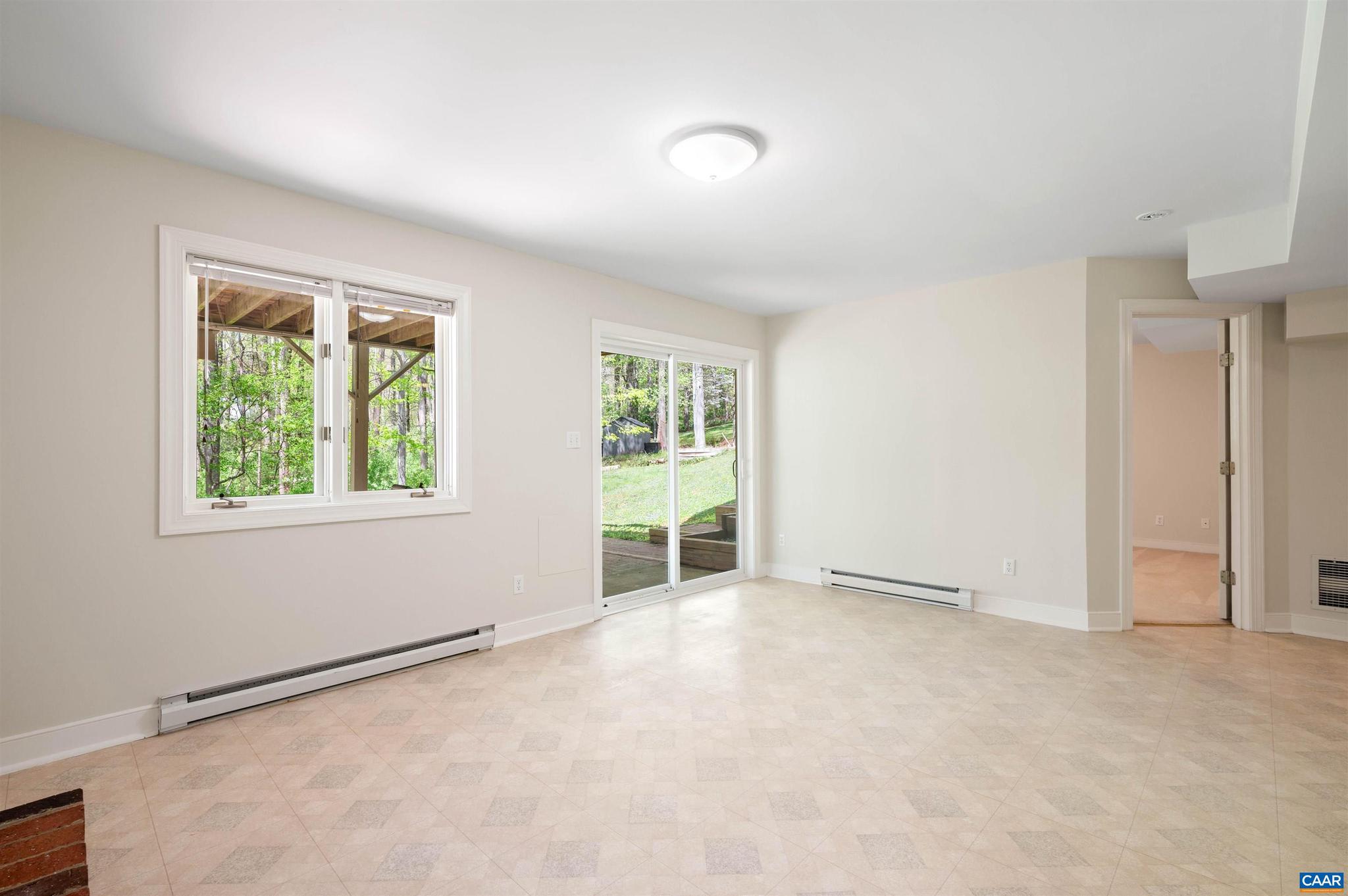 PEACOCK HILL - Residential