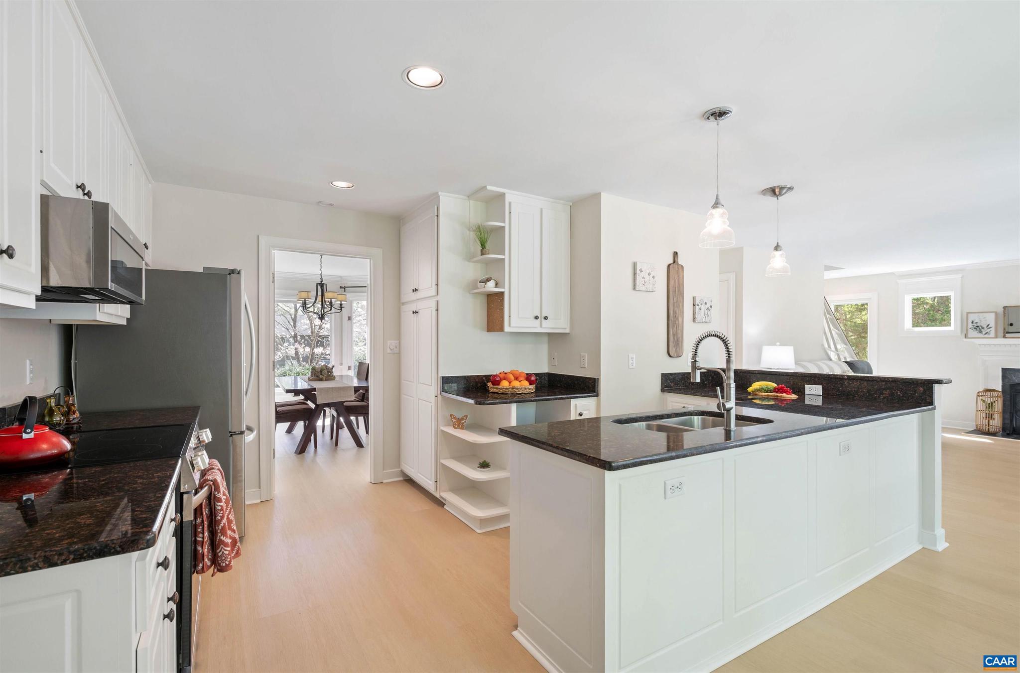 PEACOCK HILL - Residential